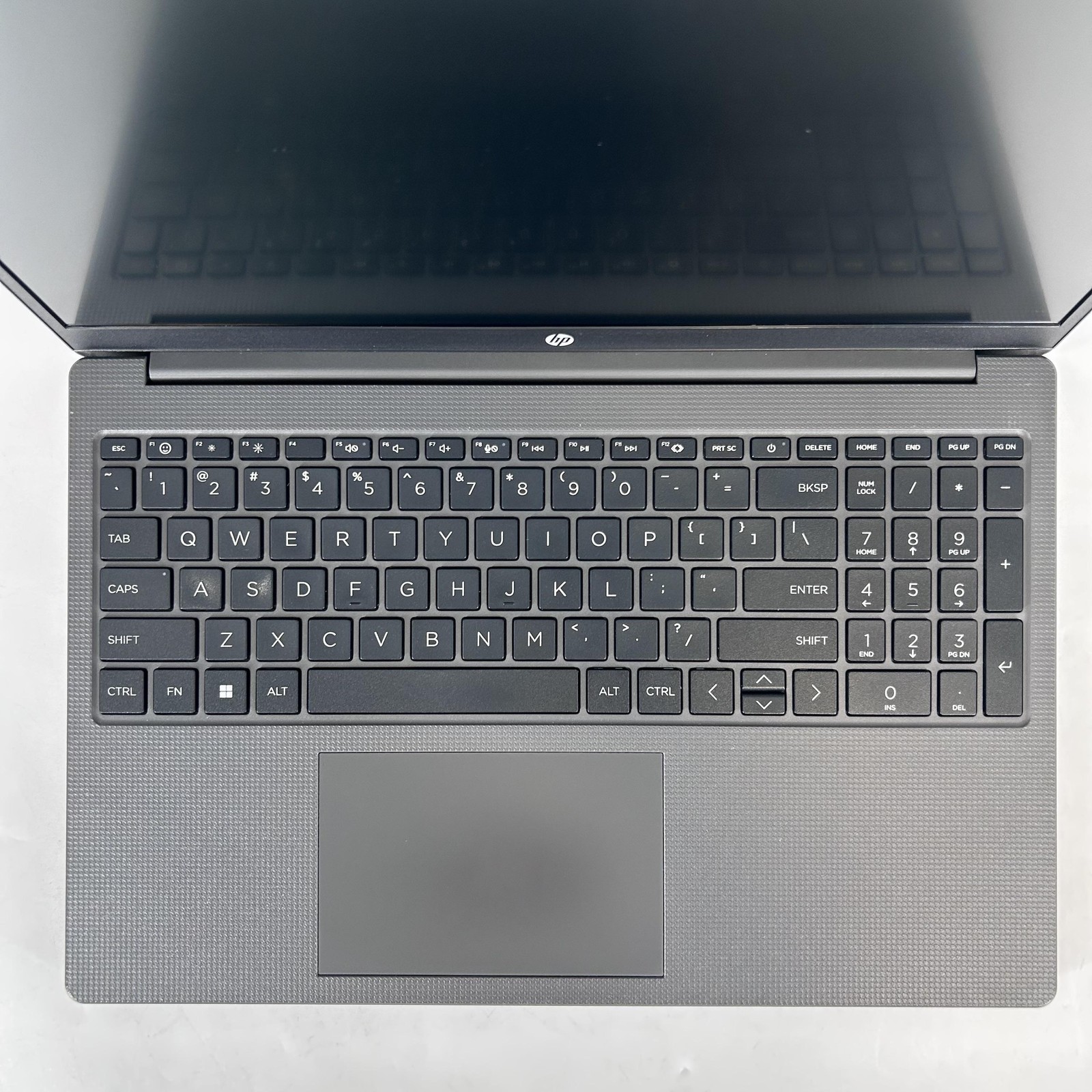 HP 255 G10 15.6 Silver HD 2.0 GHz Ryzen 3 7320U 8GB RAM 256GB SMOKE/HERBAL ODOR