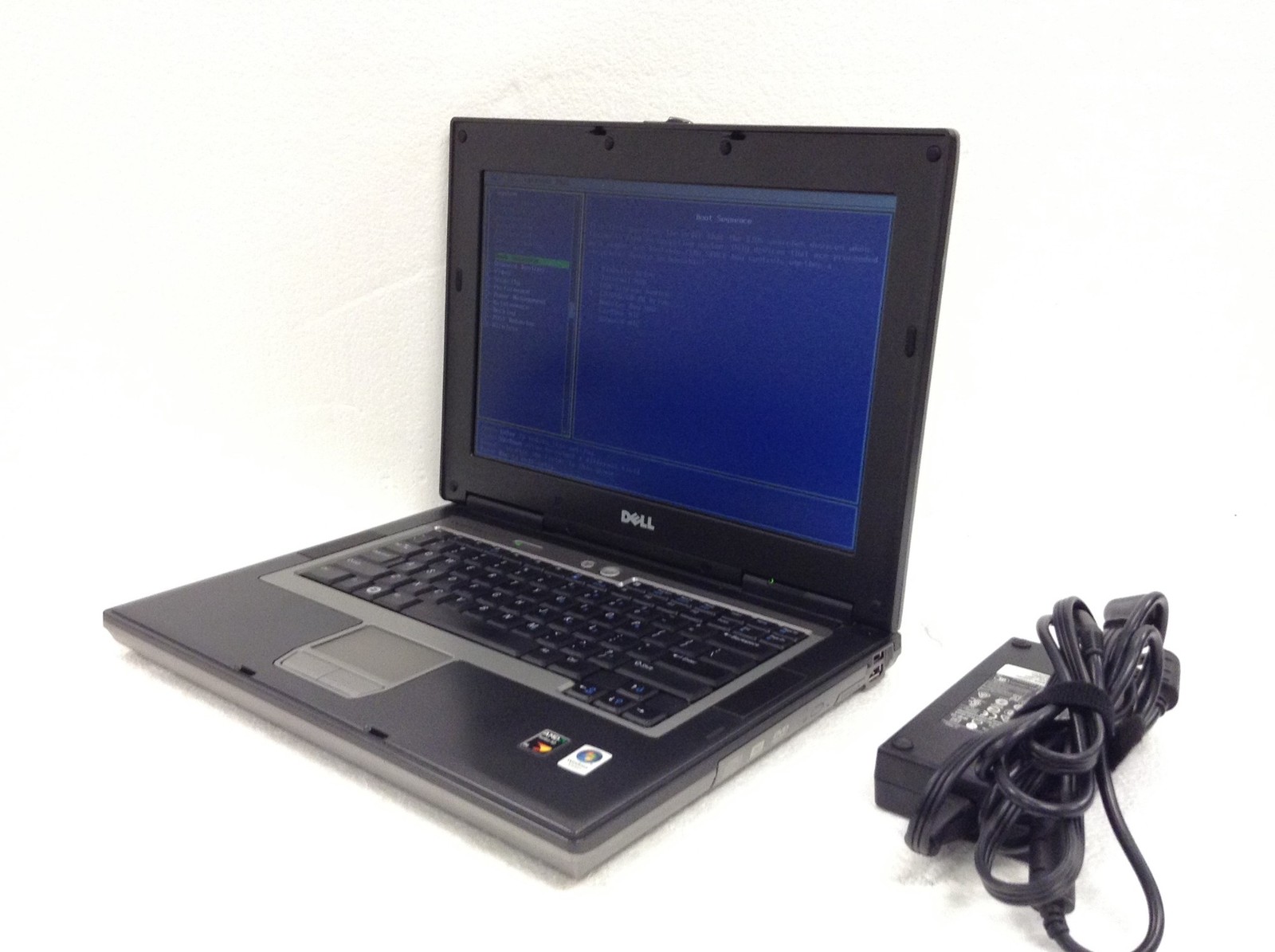 Dell Latitude D531 Laptop 14″WXGA AMD Dual Core 2.2GHz 2GB DVD-RW, No HD, WORKS