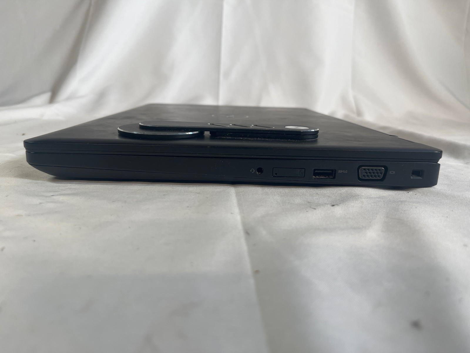 Dell Latitude 5591 Intel Core i7-8850H 16 GB 512GB SSD 15.6″