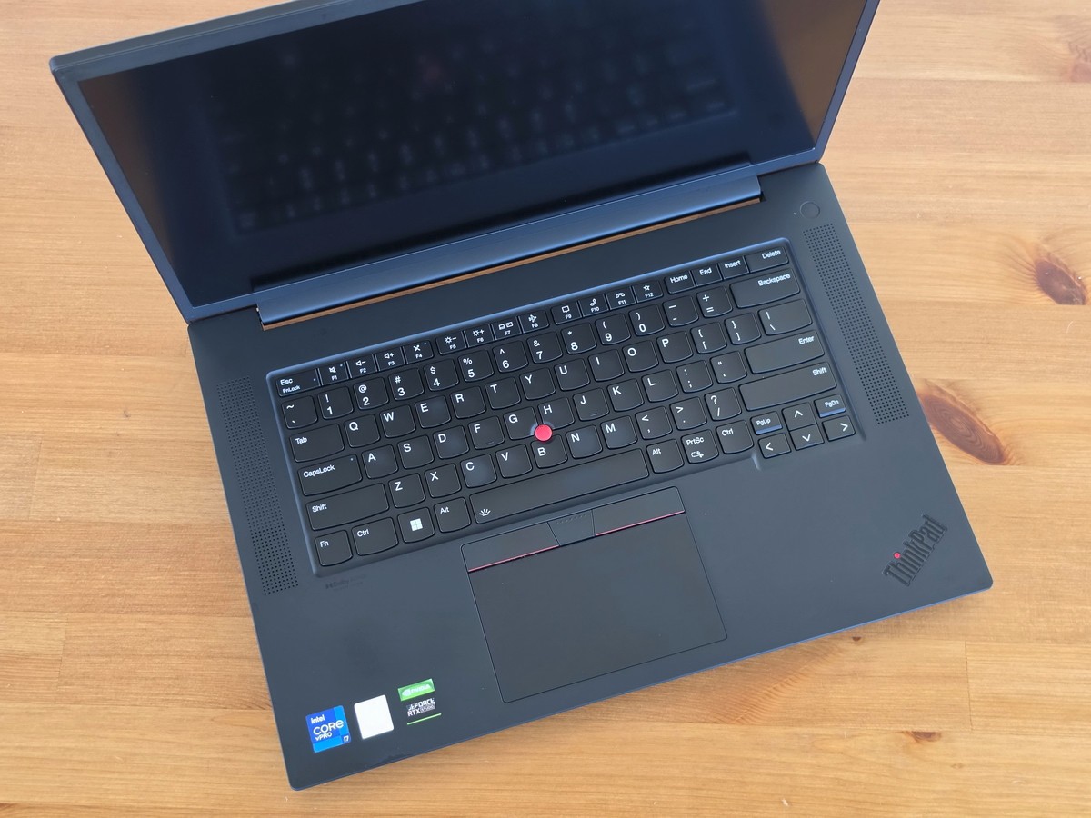Lenovo ThinkPad X1 Extreme Gen 4 i7-11850H 16″ 4K 3840×2400 16GB NVIDIA RTX 3050