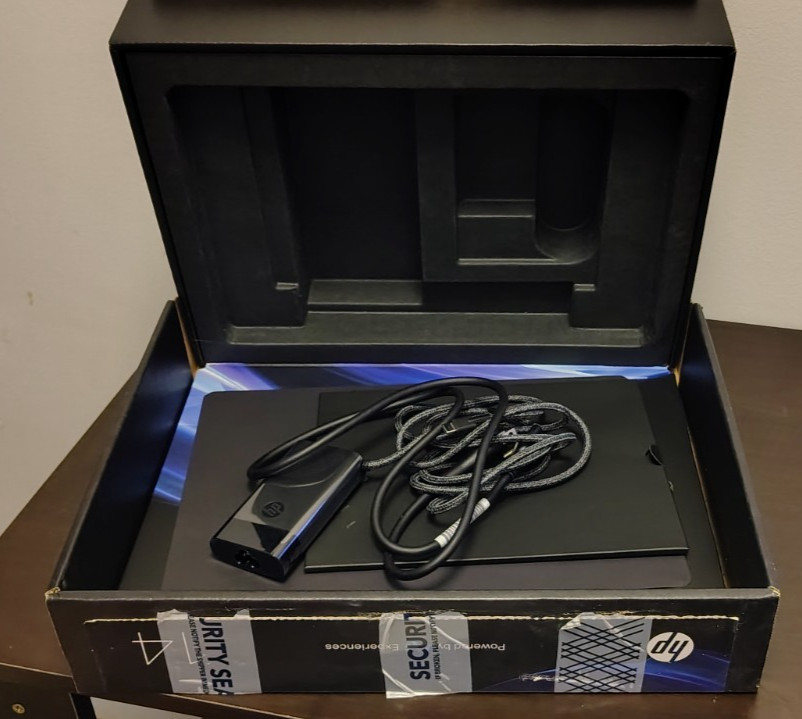 HP Omnibook Ultra Flip 14″ 3K OLED Touch Laptop Intel Ultra 9 32GB RAM 2TB SSD