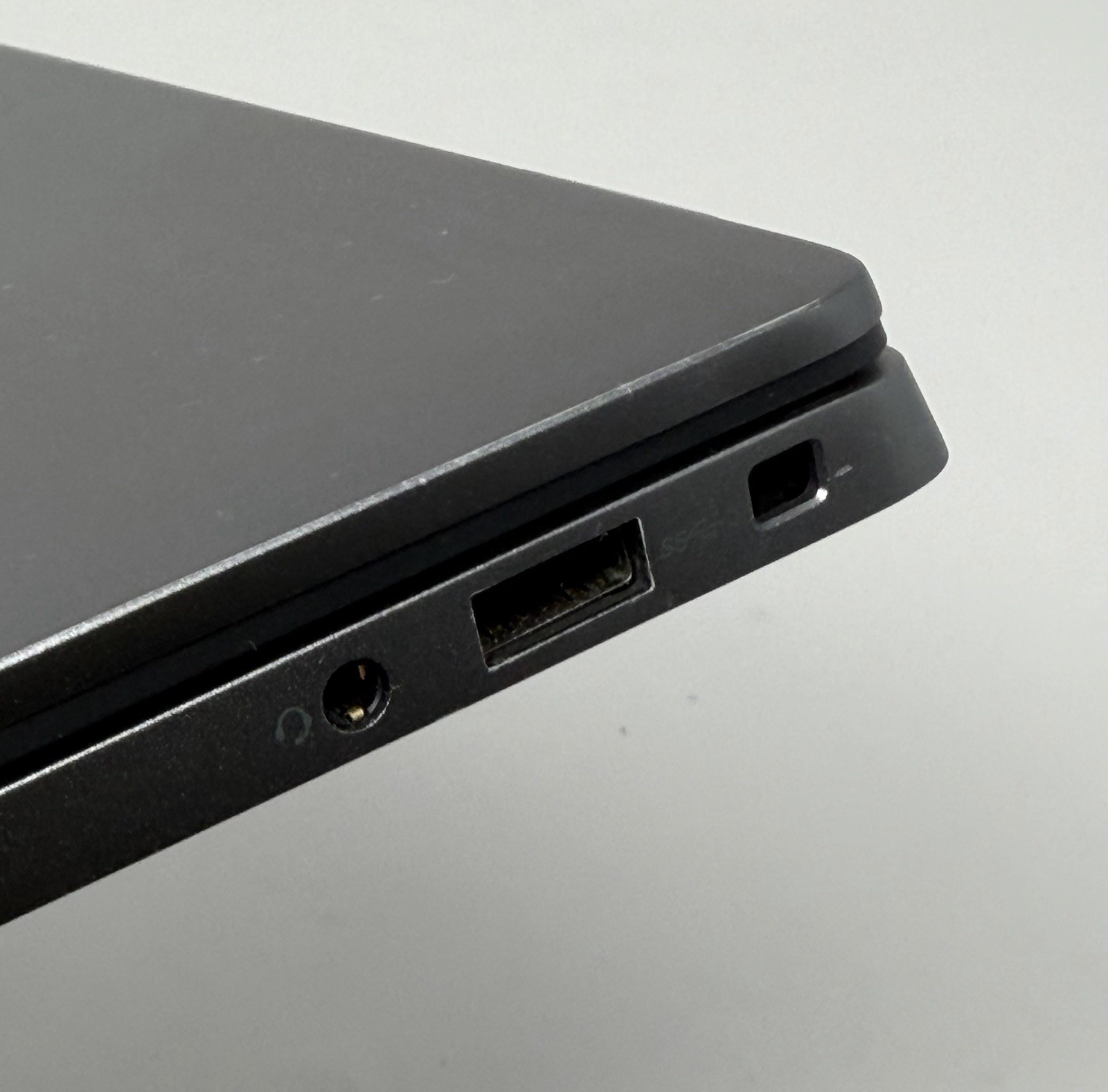 B+ GRADE Dell Latitude 7340 Aluminum Laptop 13″ FHD+ i5-1345U 16GB | 256GB SSD