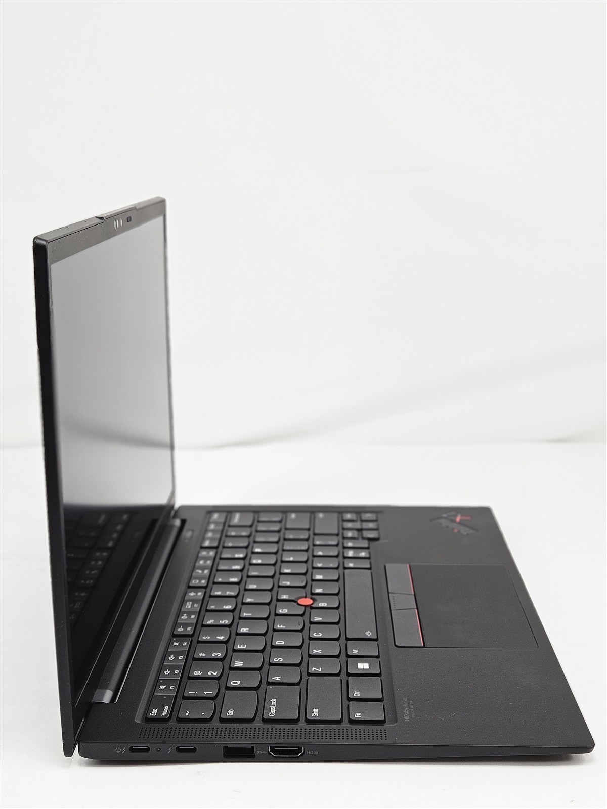 Lenovo ThinkPad X1 Carbon Gen 10 Black 14″ Core i7-1265U 16GB RAM 512GB NVMe SSD