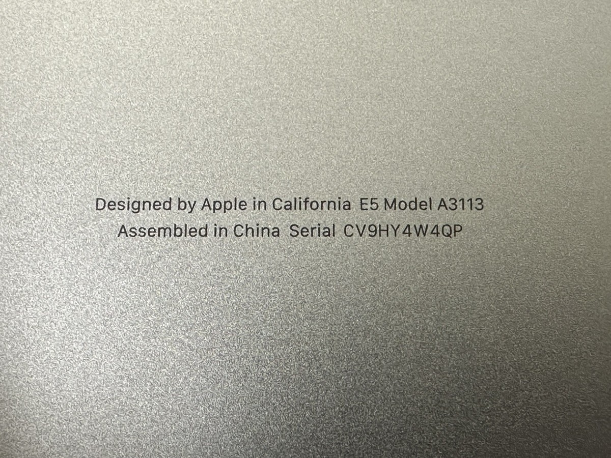 Apple MacBook Air 2024 M3 Chip, 13-inch, 8GB RAM, 512GB SSD, Space G (PD1124576)