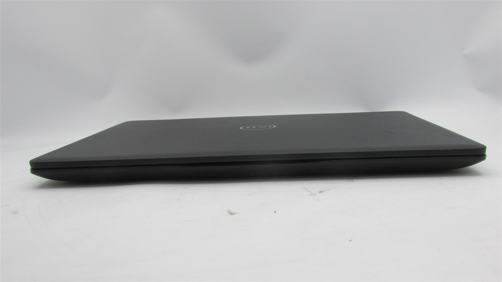 Dell Latitude 3490 i5-8250U 1.6GHz 8GB RAM 256GB m.2 14″ Windows 11 Pro COSM DMG