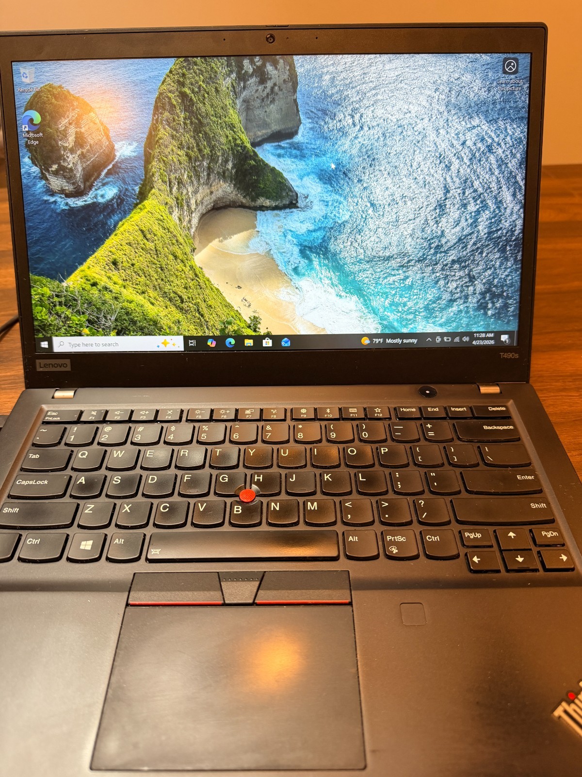 Lenovo ThinkPad T490s Thin and Light 14″ Laptop Intel i5 8 GB RAM 256GB SSD