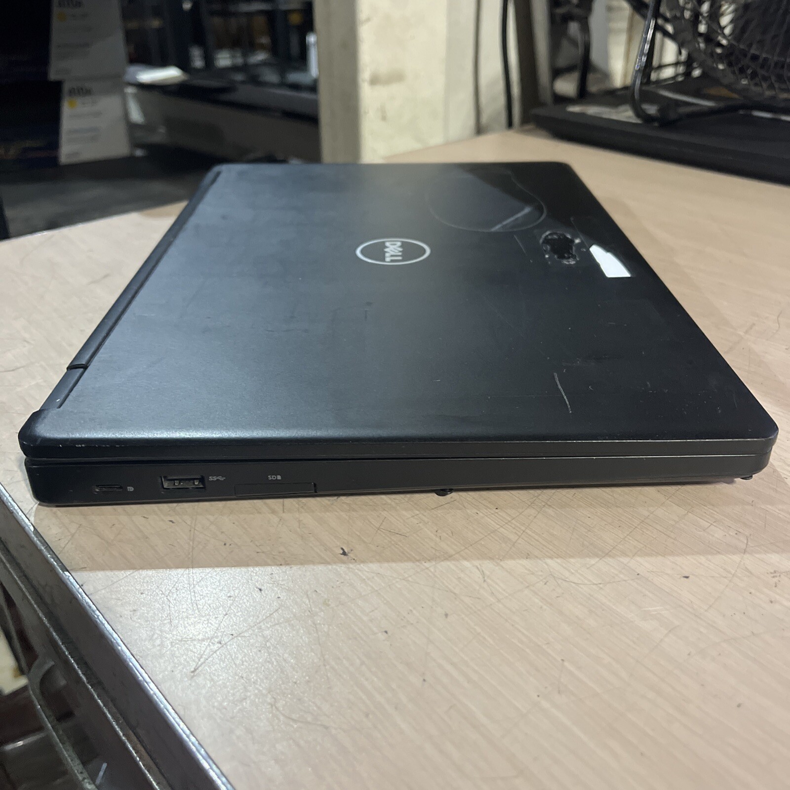 DELL LATITUDE 5280 INTEL CORE I3-7300HQ 2.50GHZ 8GB RAM NO HD