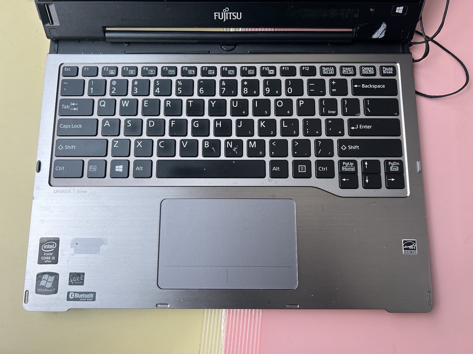 FUJITSU LIFEBOOK T904 (2 IN 1)Core i5-4300U 8GB RAM 0GB SSD WEBCAM TOUCHSCREEN