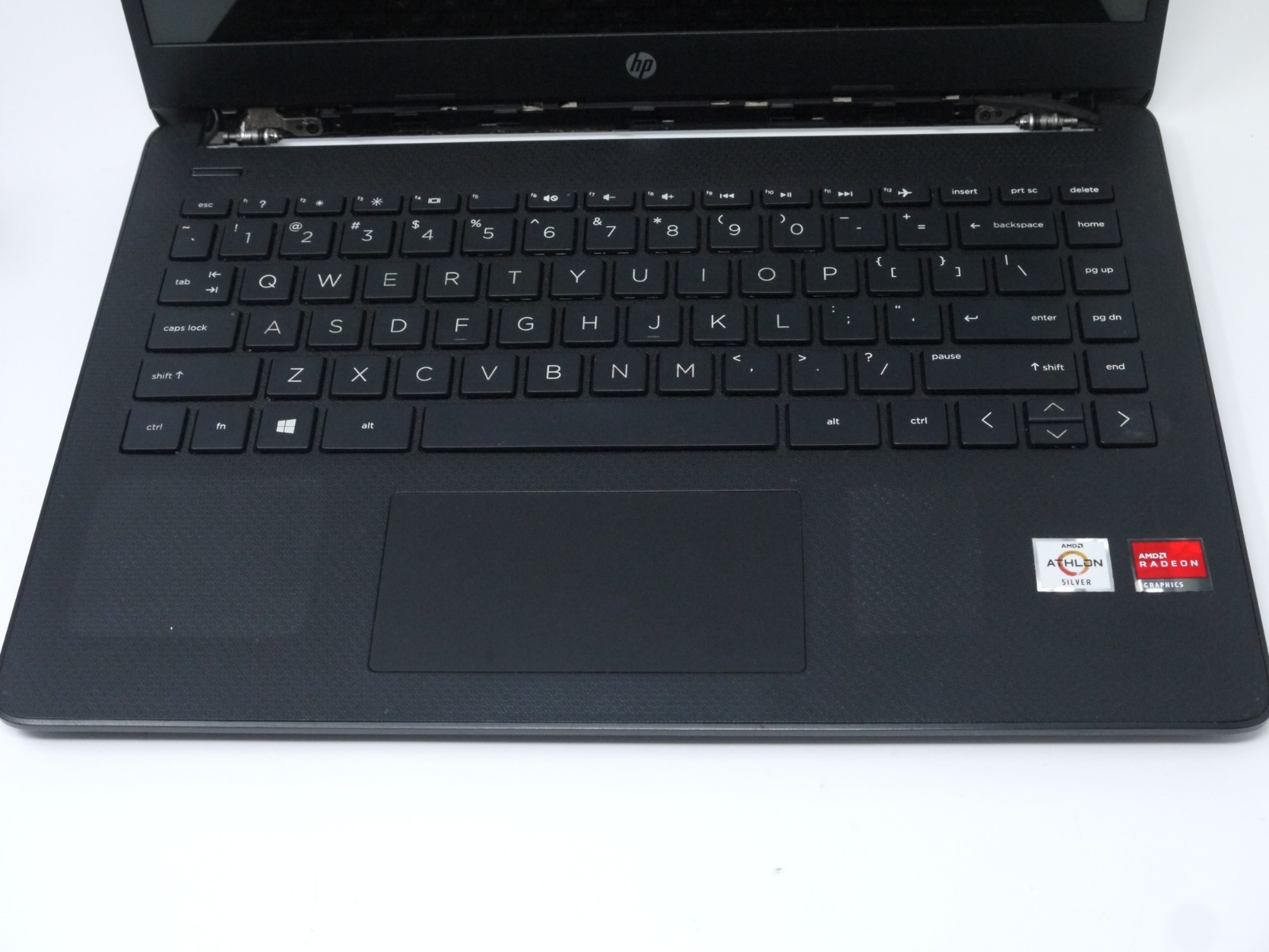 HP Laptop 14-FQ0013DX 14″ Laptop – AMD 3050U / 4GB / 128GB SSD / Win11 – Look
