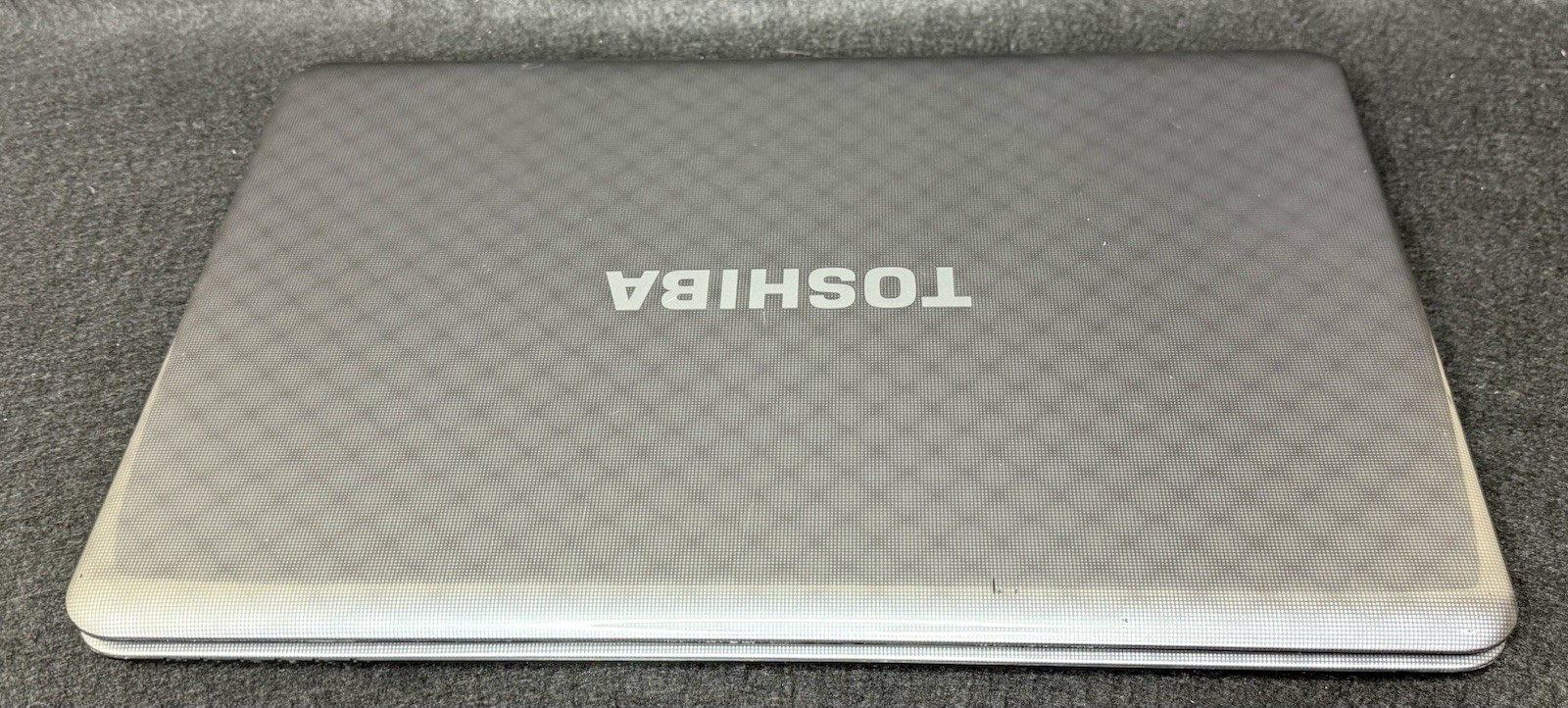Toshiba Satellite L775 L775D-S7335 17.3″ HD LED AMD A4 For Parts No HDD