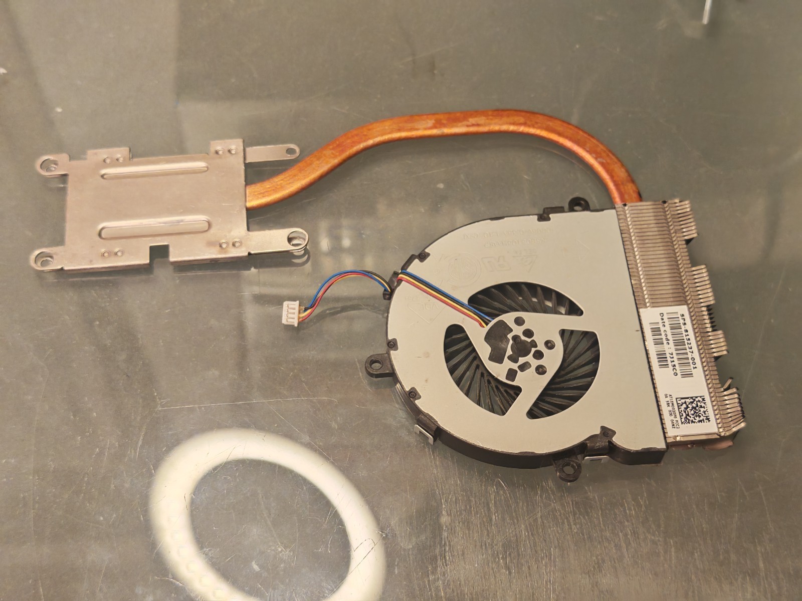 HP 15-AC 250 255 G5 250 G4 15-AY FAN HEATSINK AT1EM0020F0 DC28000GAD0