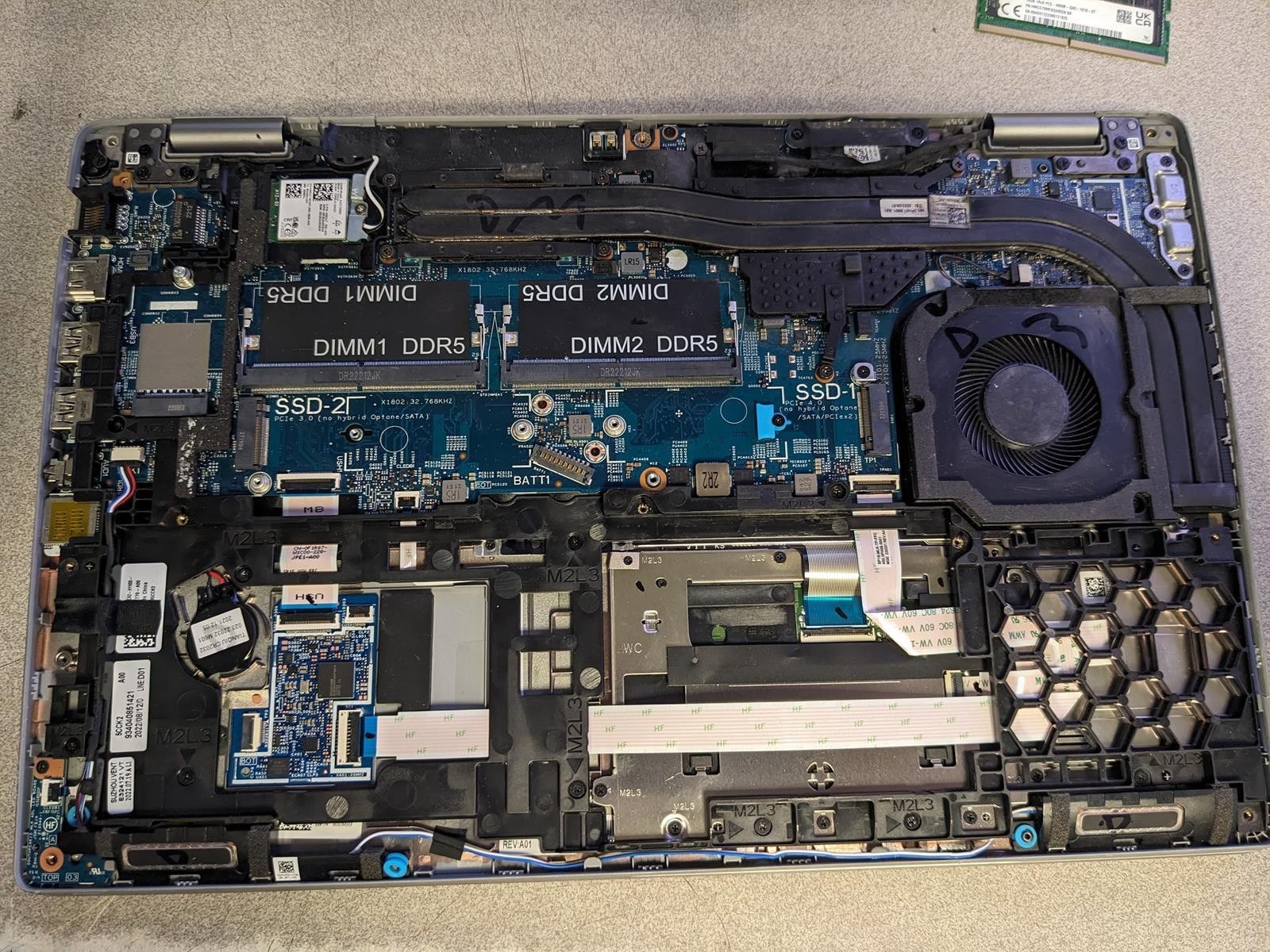DELL PRECISION 3570 i7-1265U @ 1.80GHz, NO RAM/HDD/OS – (FOR PARTS)