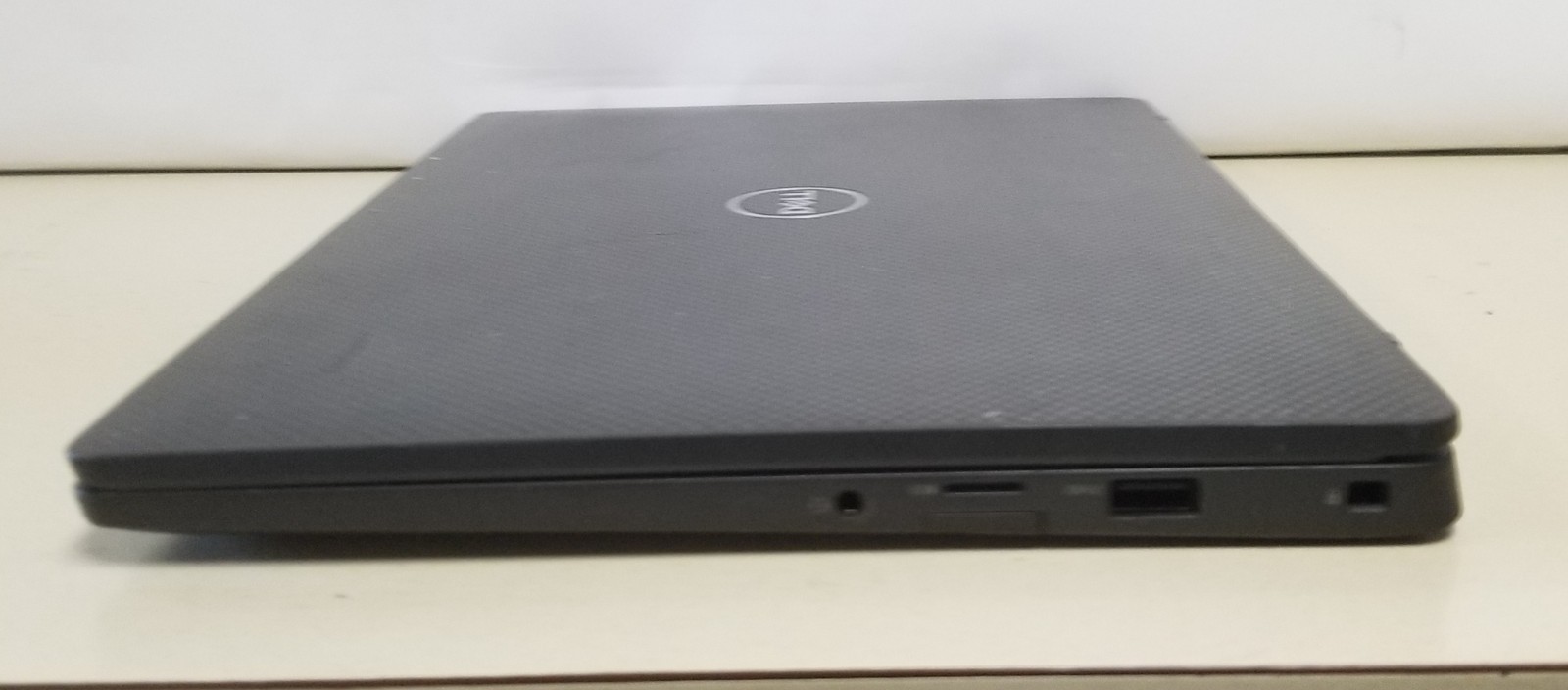 Dell Latitude 7300 i7-8665U 8GB FHD No HDD/SSD/OS