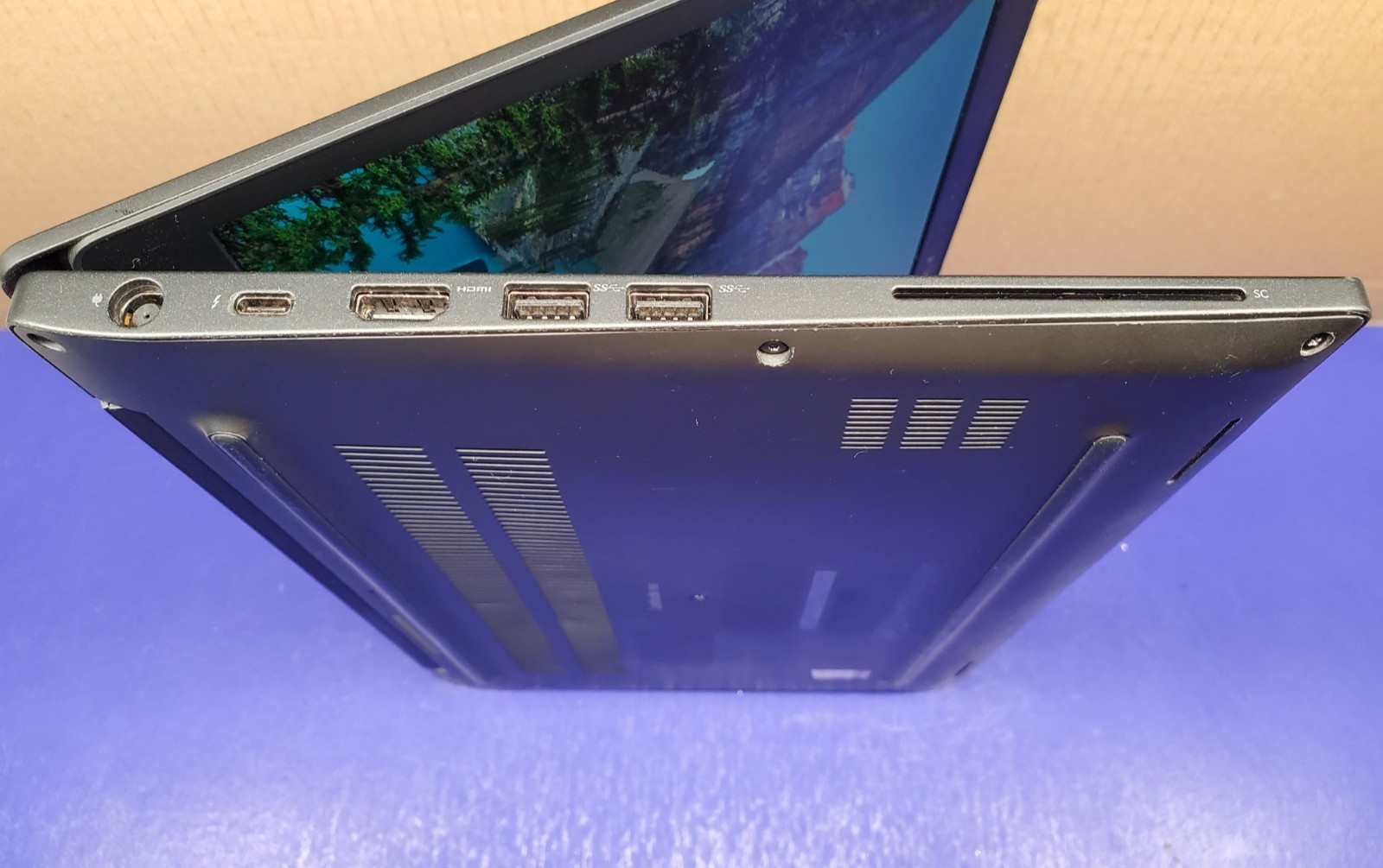 Dell Latitude 7490 Core i7-8650U@1.9GHz 16GBram 512ssd “Professionally Restored”
