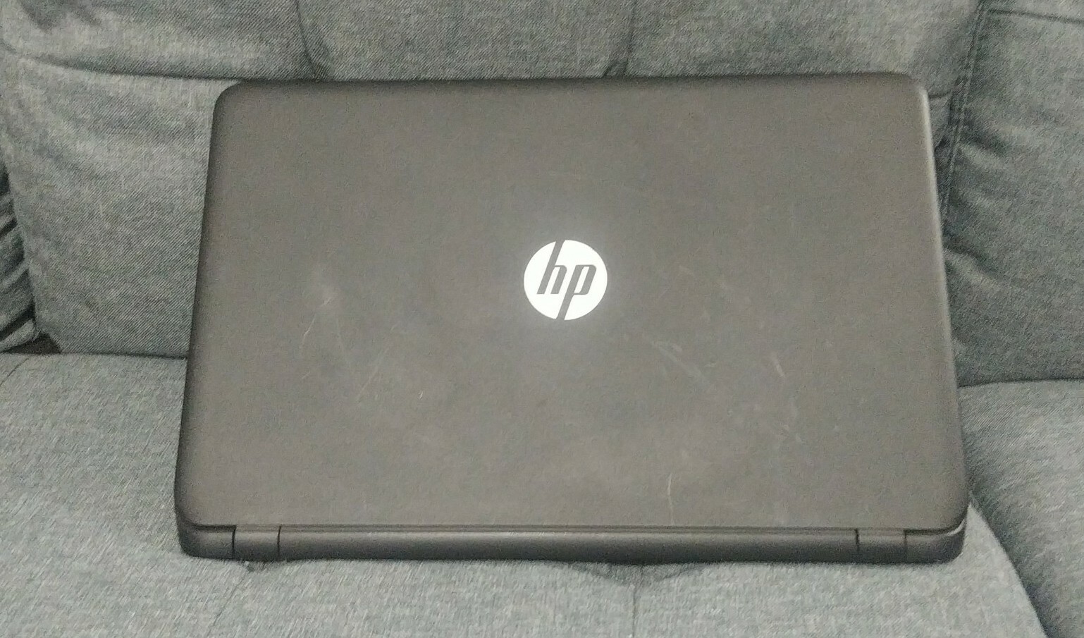 HP 15-f211wm Laptop – L0T32UATouchscreen 15.6″