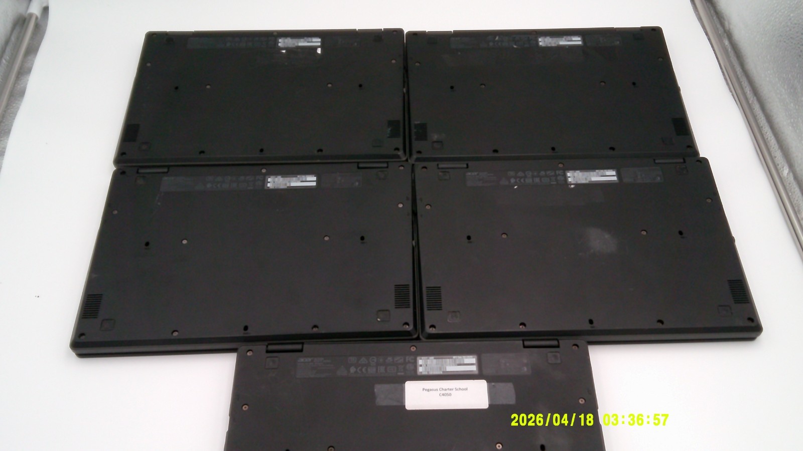 Lot of 5 Acer Chromebook R721T-A692 11.6″ Touchscreen Laptops – FOR PARTS / REPA