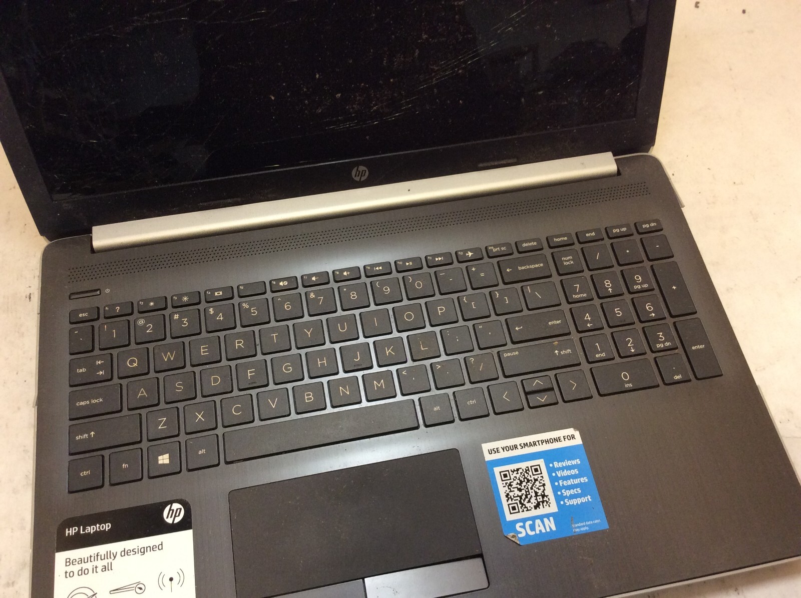 HP Notebook 15-db0031nr Laptop 15″ AMD A9 DAMAGED – DEAD SCREEN -PP