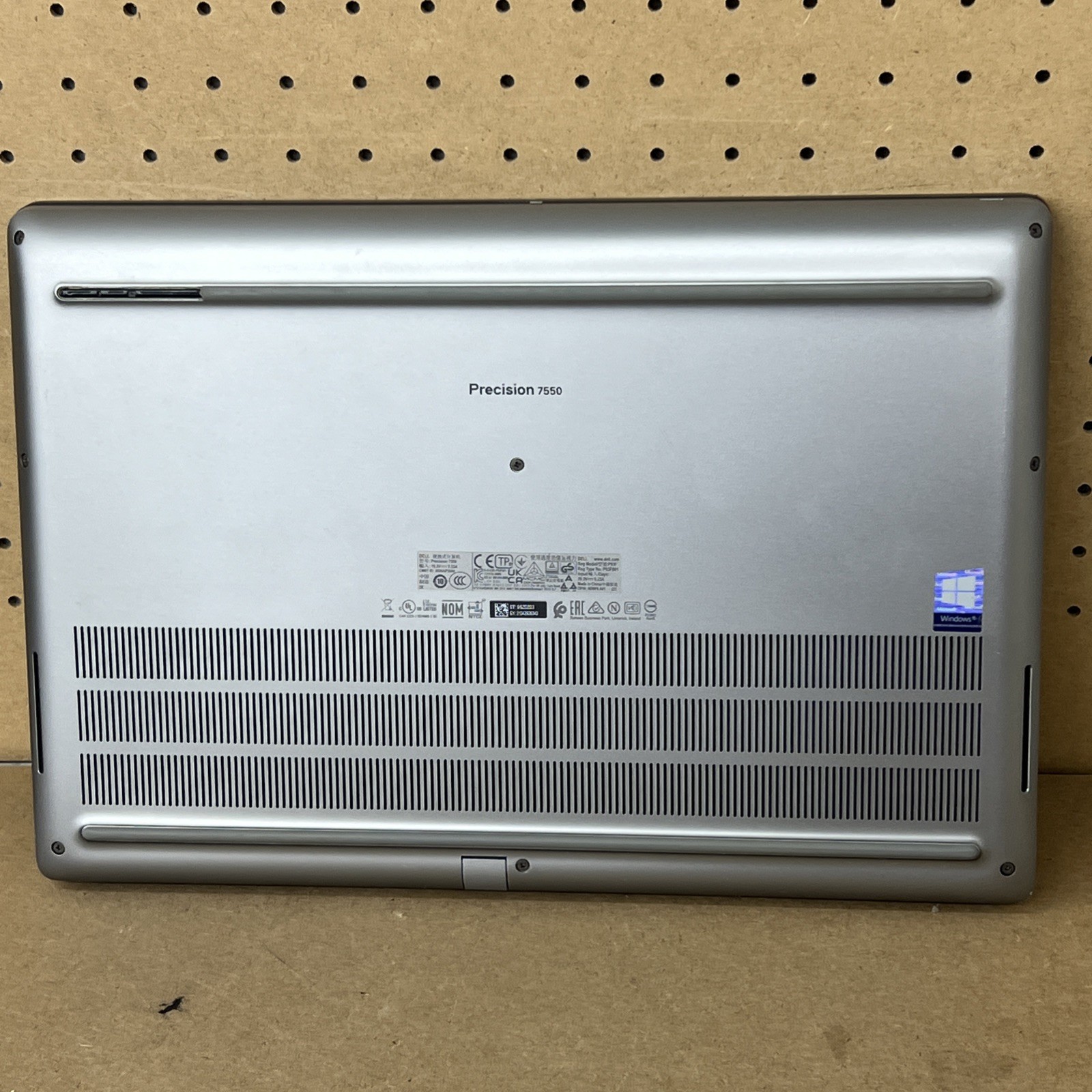 Dell Precision 7550 i7-10850H 16GB Ram 512GB Quadro T1000 – Fair *Low Battery*