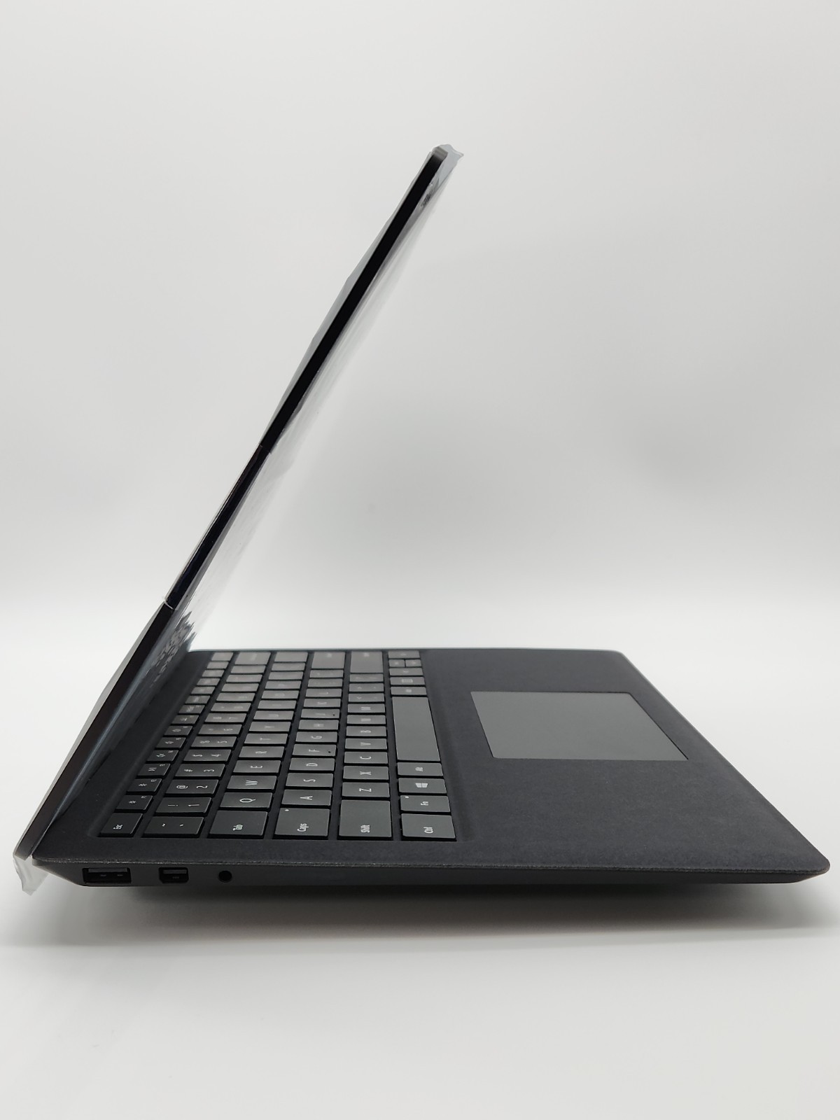Microsoft Surface Laptop 2 13.5 inch Touchscreen Laptop i5-8250U 8GB 256GB W10