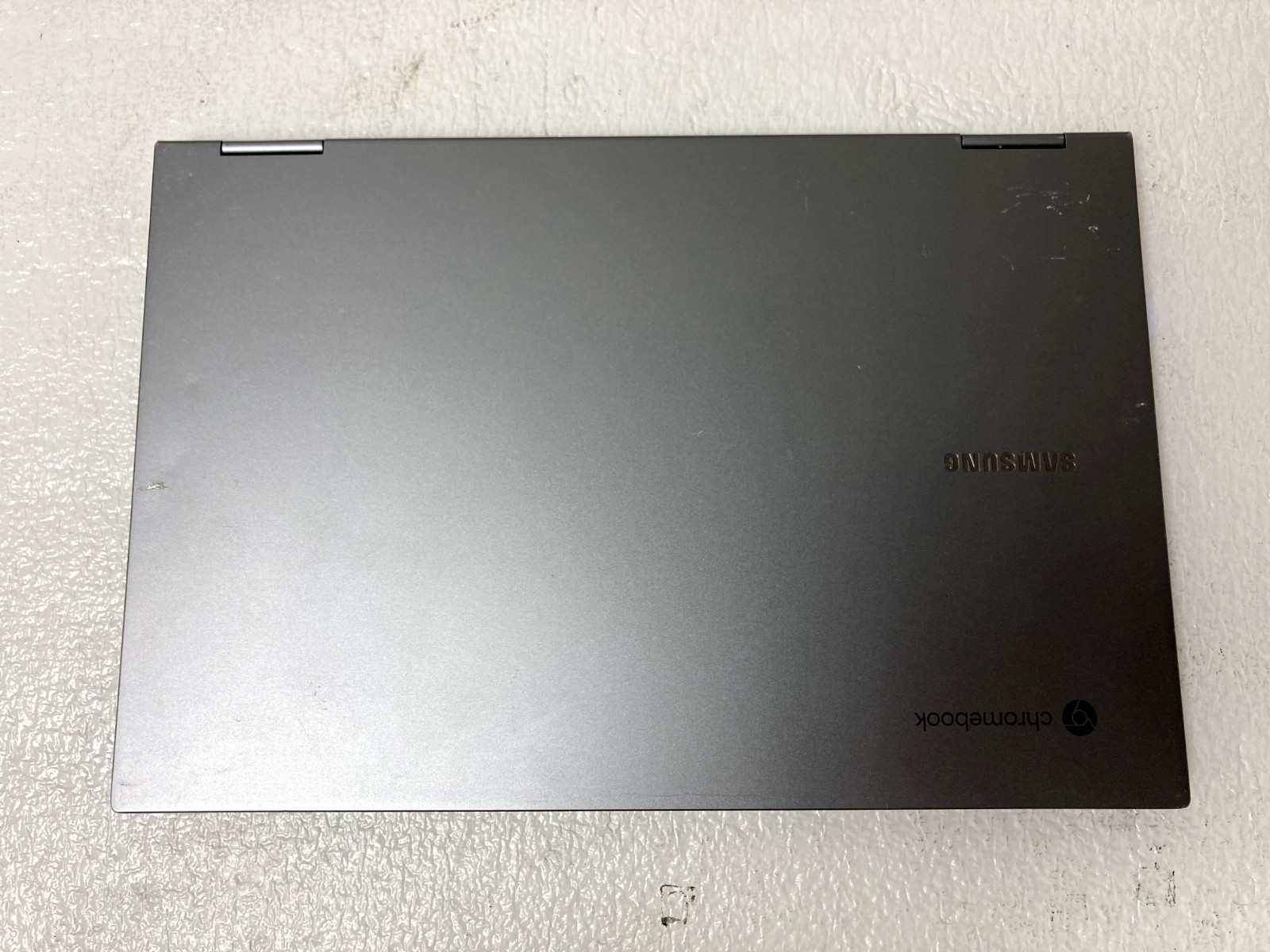 Samsung Galaxy Chromebook XE530QDA 13.3″i3-10110U @2.10GHz 8GB RAM 128GB SSDREAD