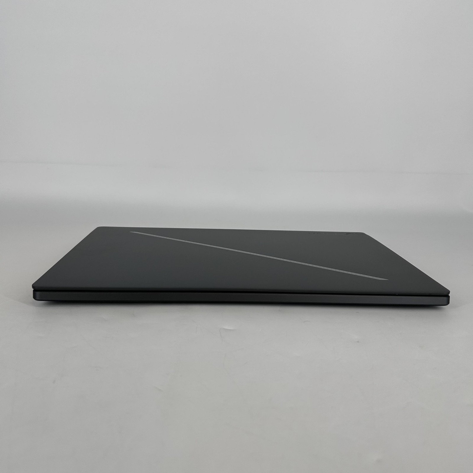 Asus ROG Zephyrus G16 GU605 16 240Hz QHD+ 2.5 GHz Ultra 9 185H 32GB 1TB RTX 4080