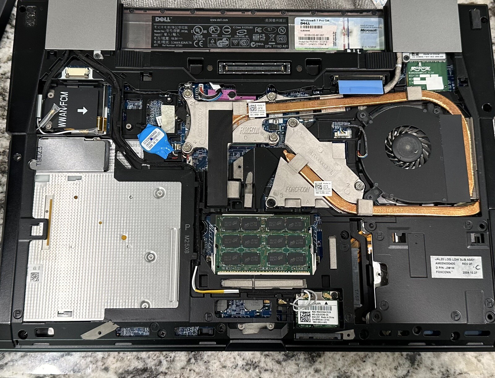 Dell Latitude E6500 15″ Intel Core 2 Duo 4GB RAM NO HDD (For Parts or Repair)