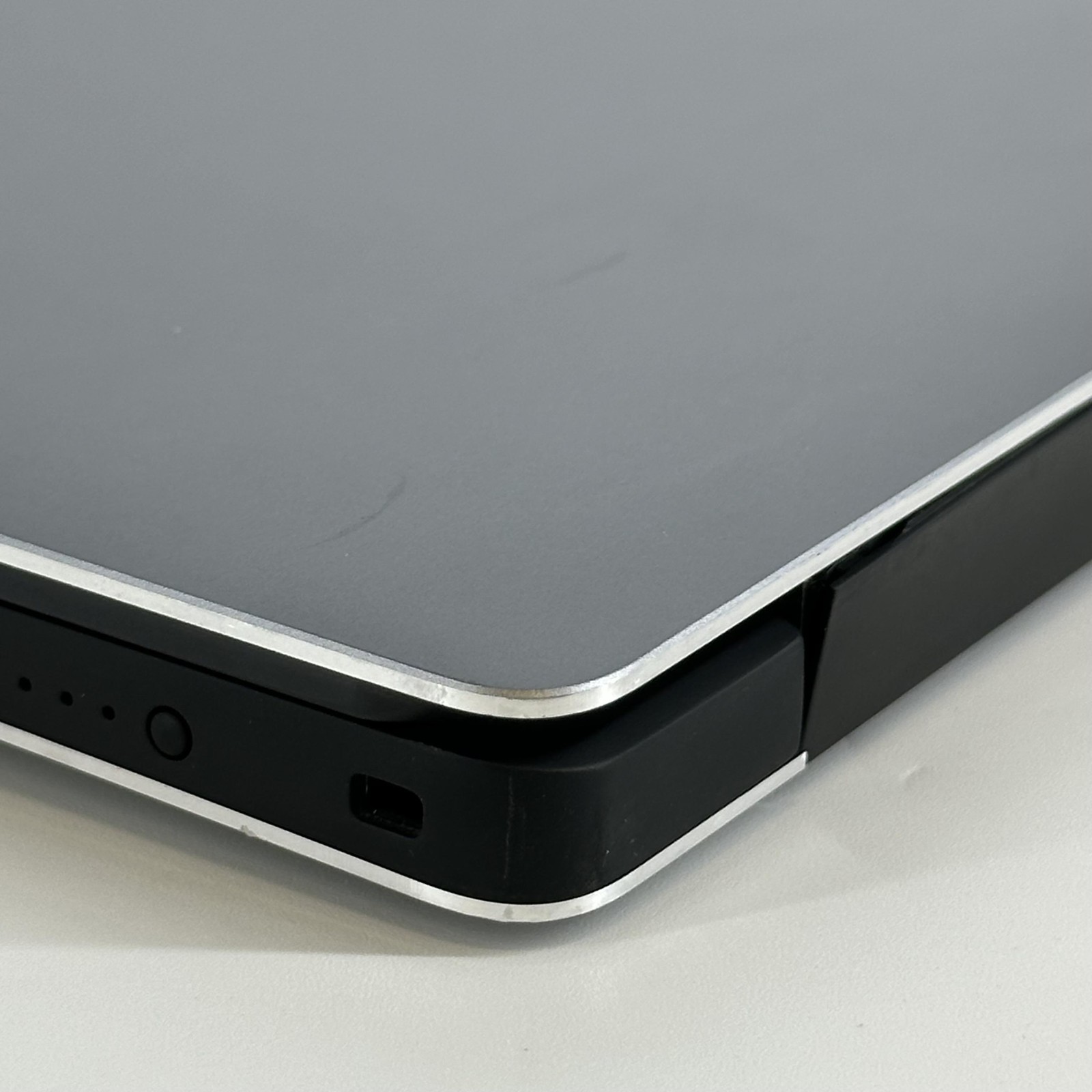 Dell Precision 5540 15.6 Gray FHD Xeon E-2276M 2.80GHz 64GB 2TB SSD Quadro T2000