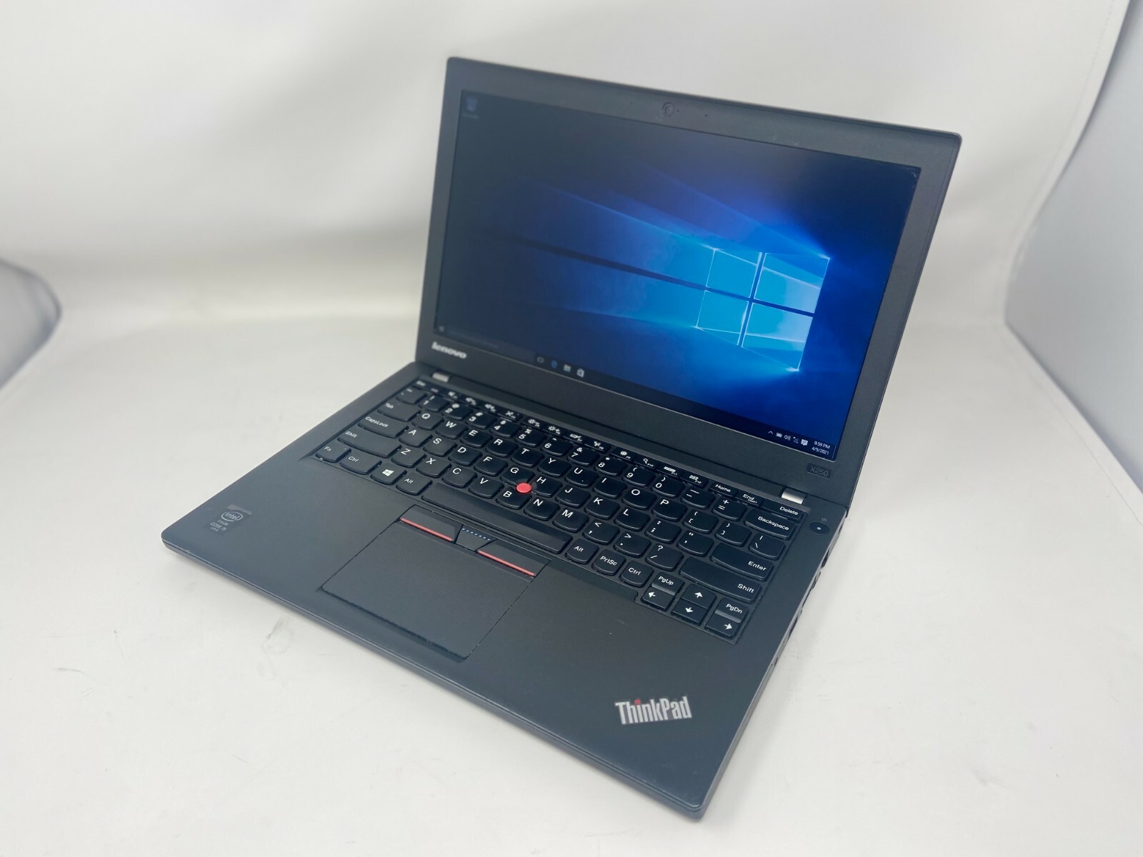 Lenovo ThinkPad 12.5″ x250 i5-5300u 2.3GHz 4GB 256GB SSD Webcam Win 10 Laptop