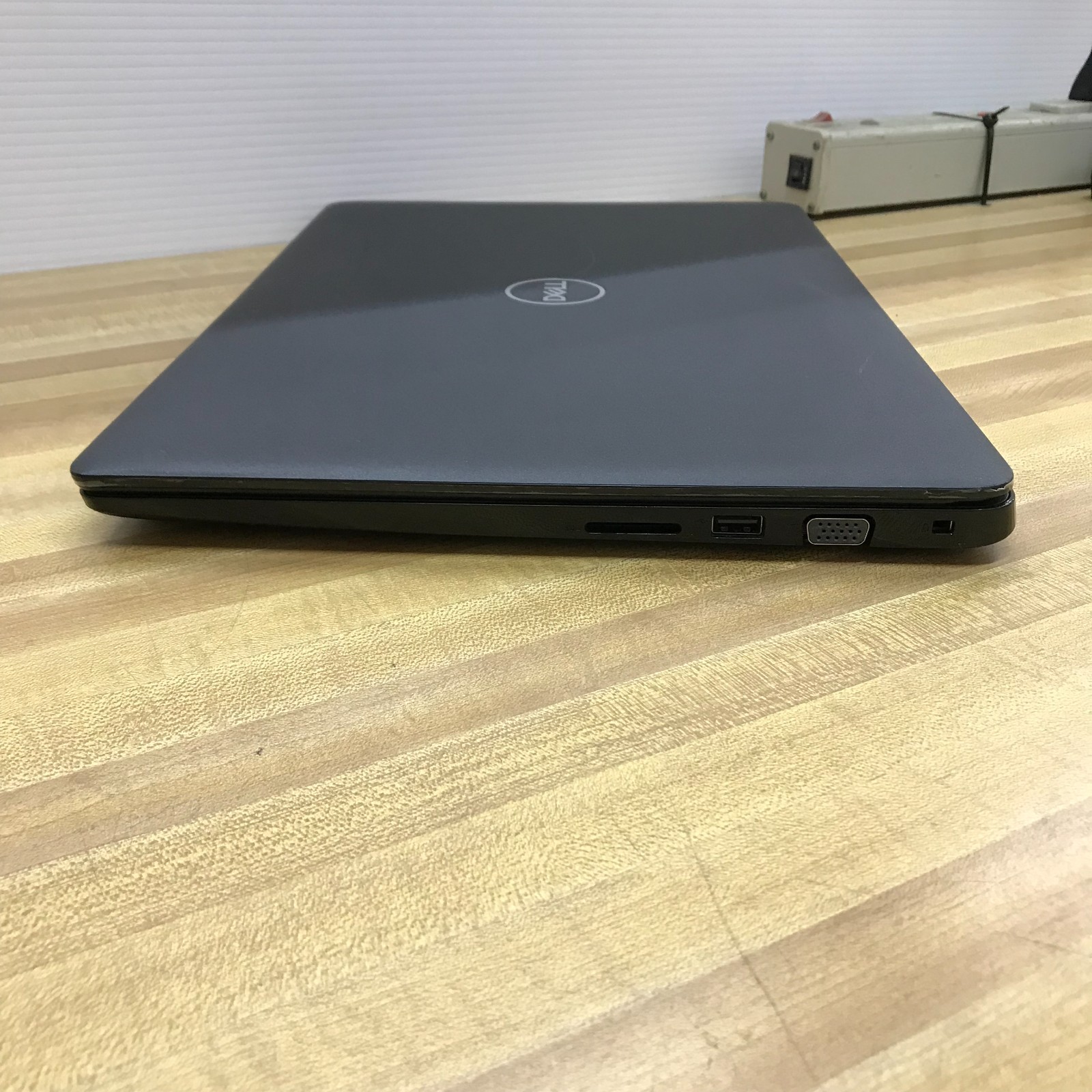 Dell Latitude 3500 15.6″ i5-8265u 1.6GHz 16GB RAM 256GB M.2 SSD (Windows 11 Pro)