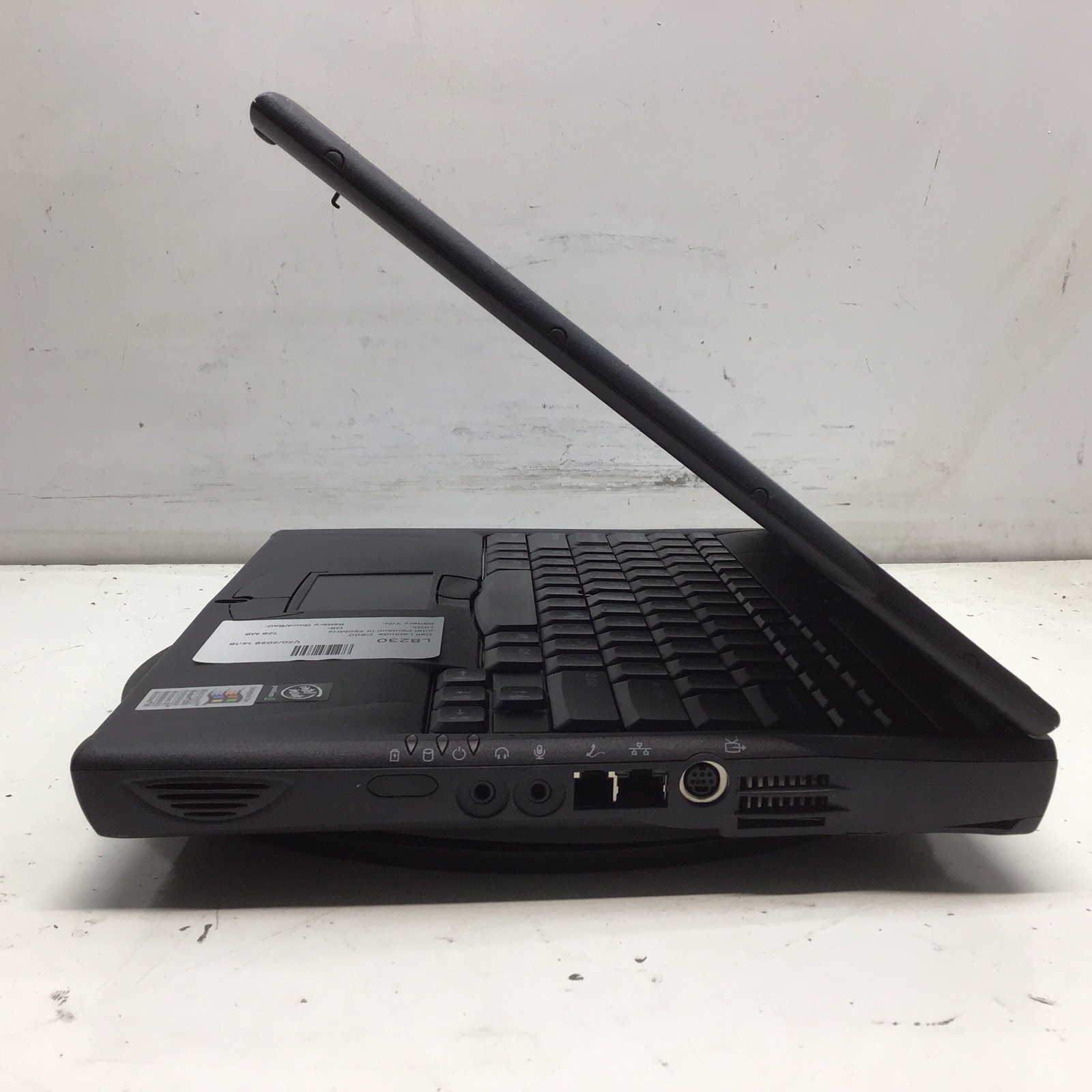 Dell Latitude C600 Intel Pentium III 750MHz 128 MB NO HDD