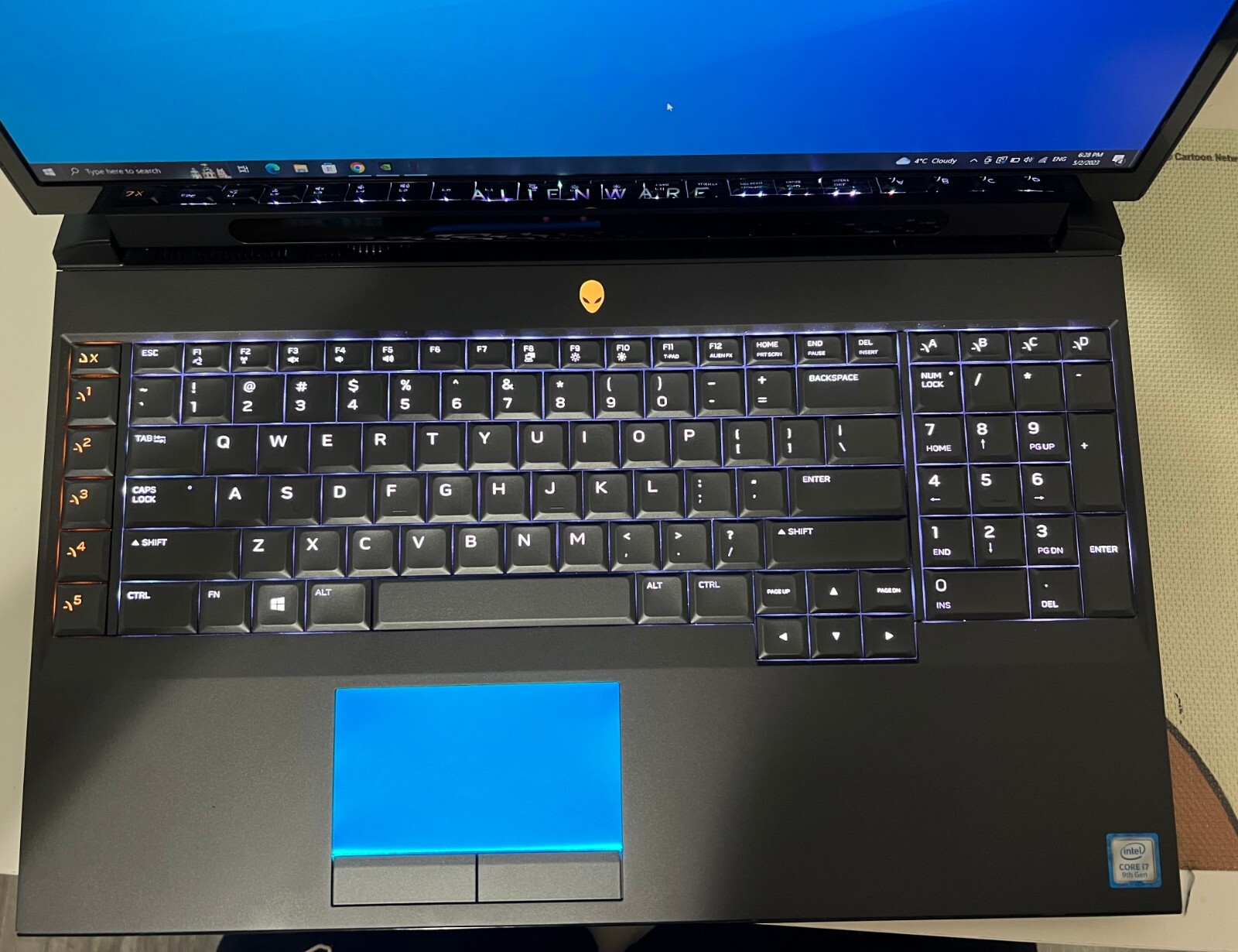 ALIENWARE AREA-51M I7-9700, 16GB, RTX 2070, 256 GB SSD+1 TB HDD