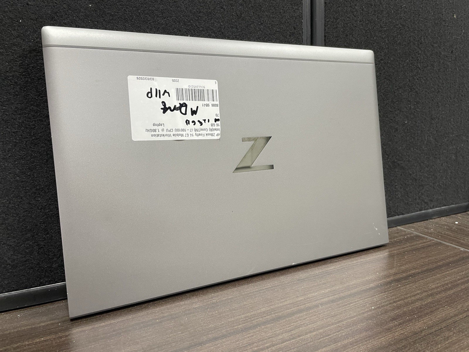 HP ZBook Firefly 14″ G7 i7-10610U 16GB RAM 128GB SSD