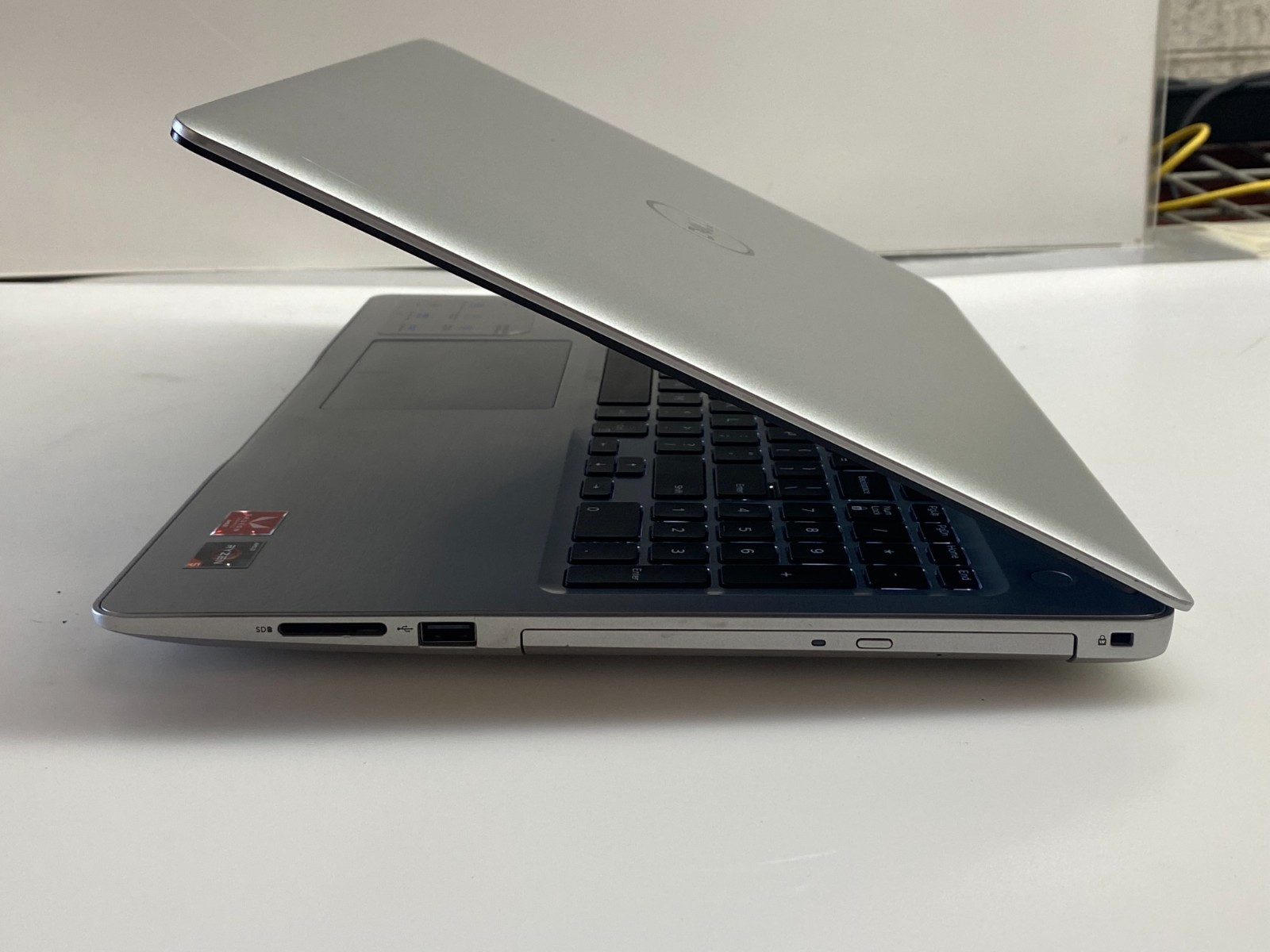 DELL INSPIRON 5575 RYZEN5-2500U@2.00GHz 8GB RAM 256GB SSD NVMe W11H