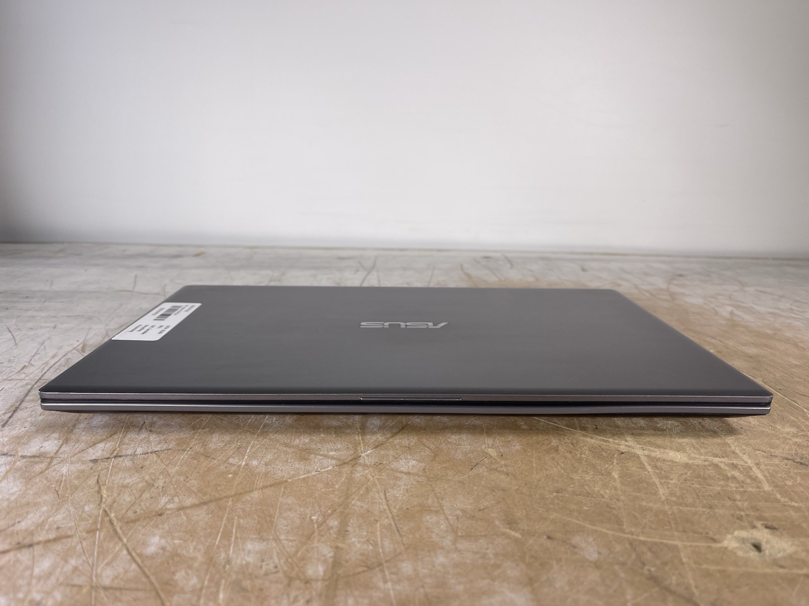ASUS VIVOBOOK F512J i3-1005G1 @ 1.20 GHz, 12GB RAM, NO HDD/OS – (FOR PARTS)