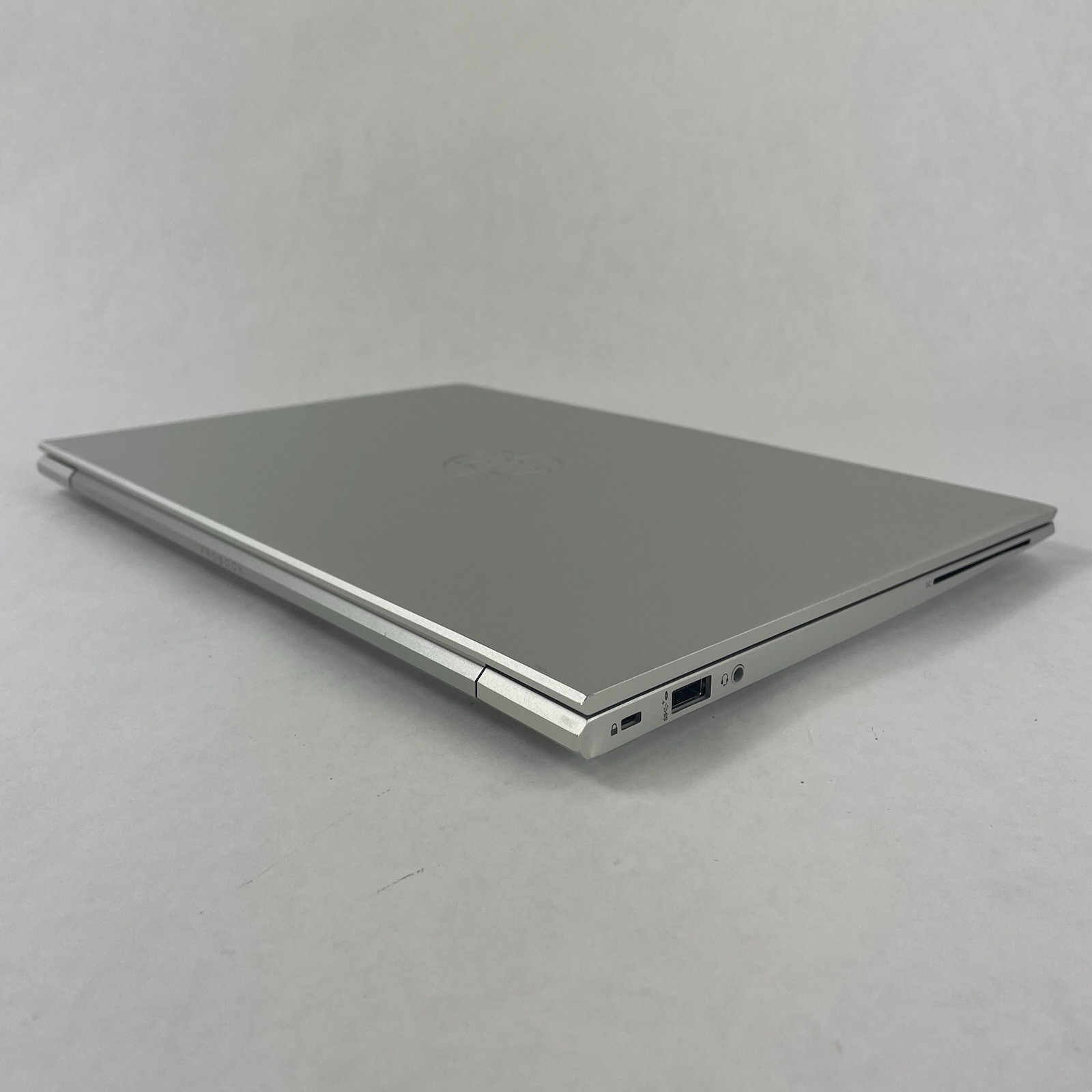 HP ProBook 630 G8 13.3″ i7-1165G7 2.80 GHz 16 GB RAM No SSD/OS/AC