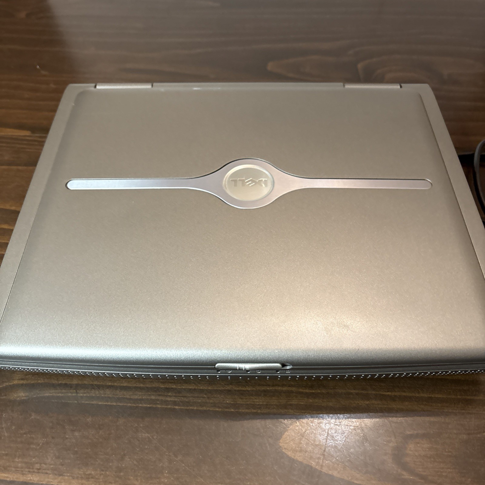 Dell Inspiron 5160 laptop Includes AC Adaptor – For Parts or repair – No start