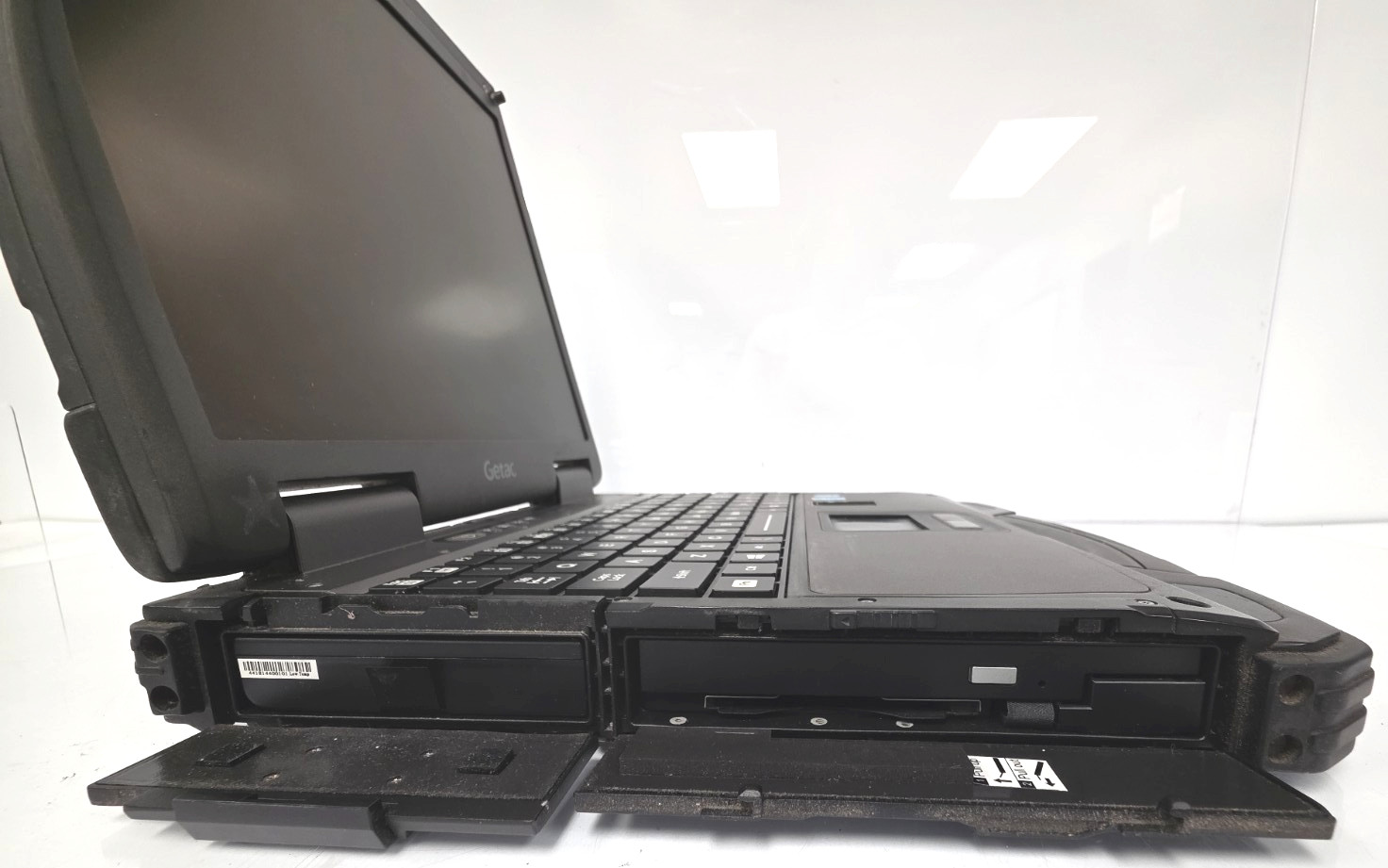 Getac B300 G5| Intel Core i5-4300M| 4GB RAM| 128GB SSD| No OS| 9476 Hours