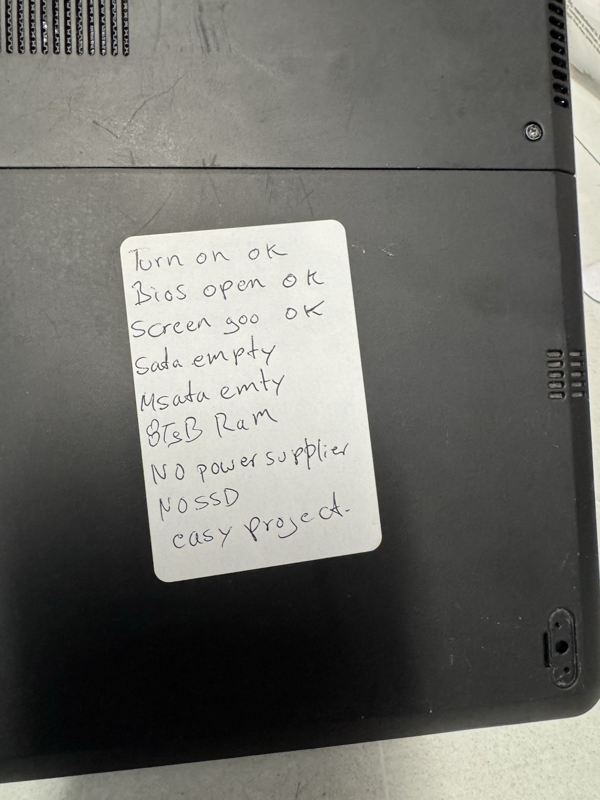 HP Laptop Core i7 8GB | BIOS OK | No HDD/SSD | No Charger | For Parts