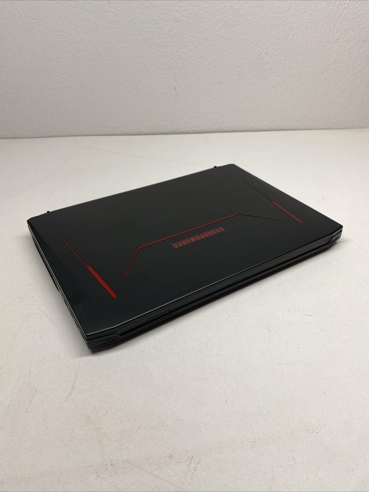 Cyberpower Fangbook Hx6 WORKING USED AS IS