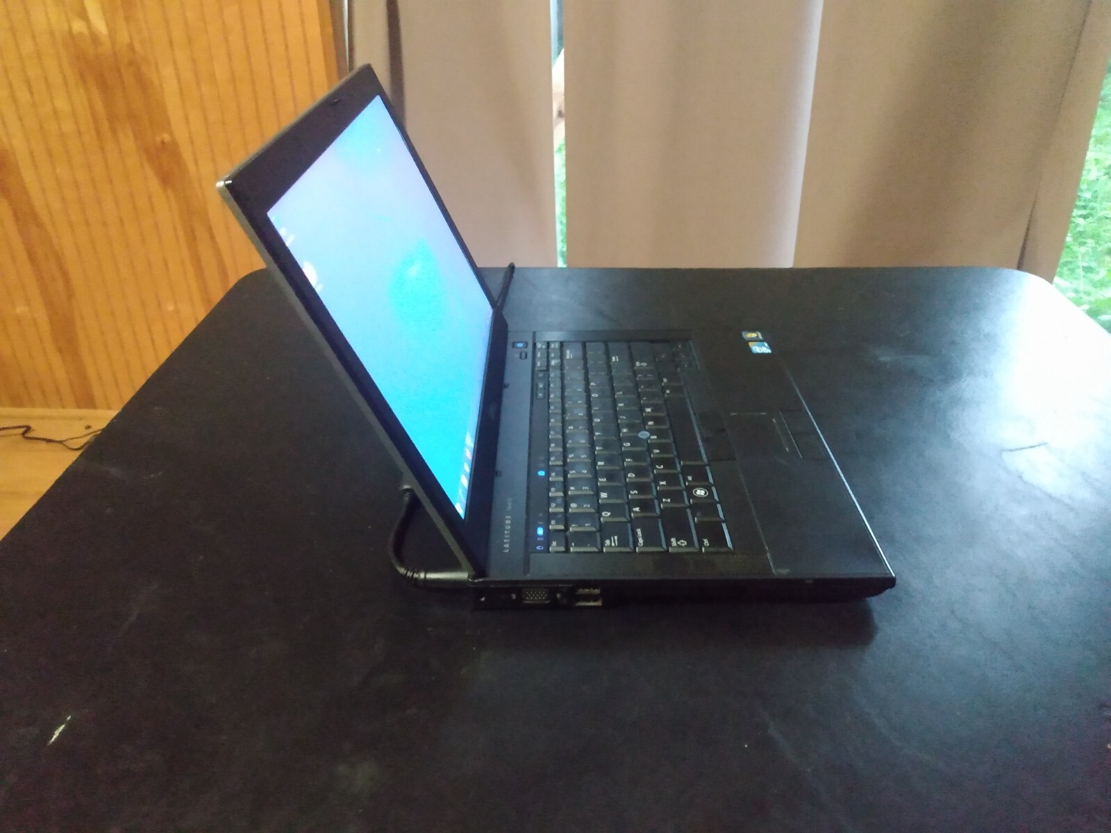 Dell Latitude E6410 14″ (230Gb HDD, Intel Core I5 520m, 2.4ghz, 4GB) Laptop