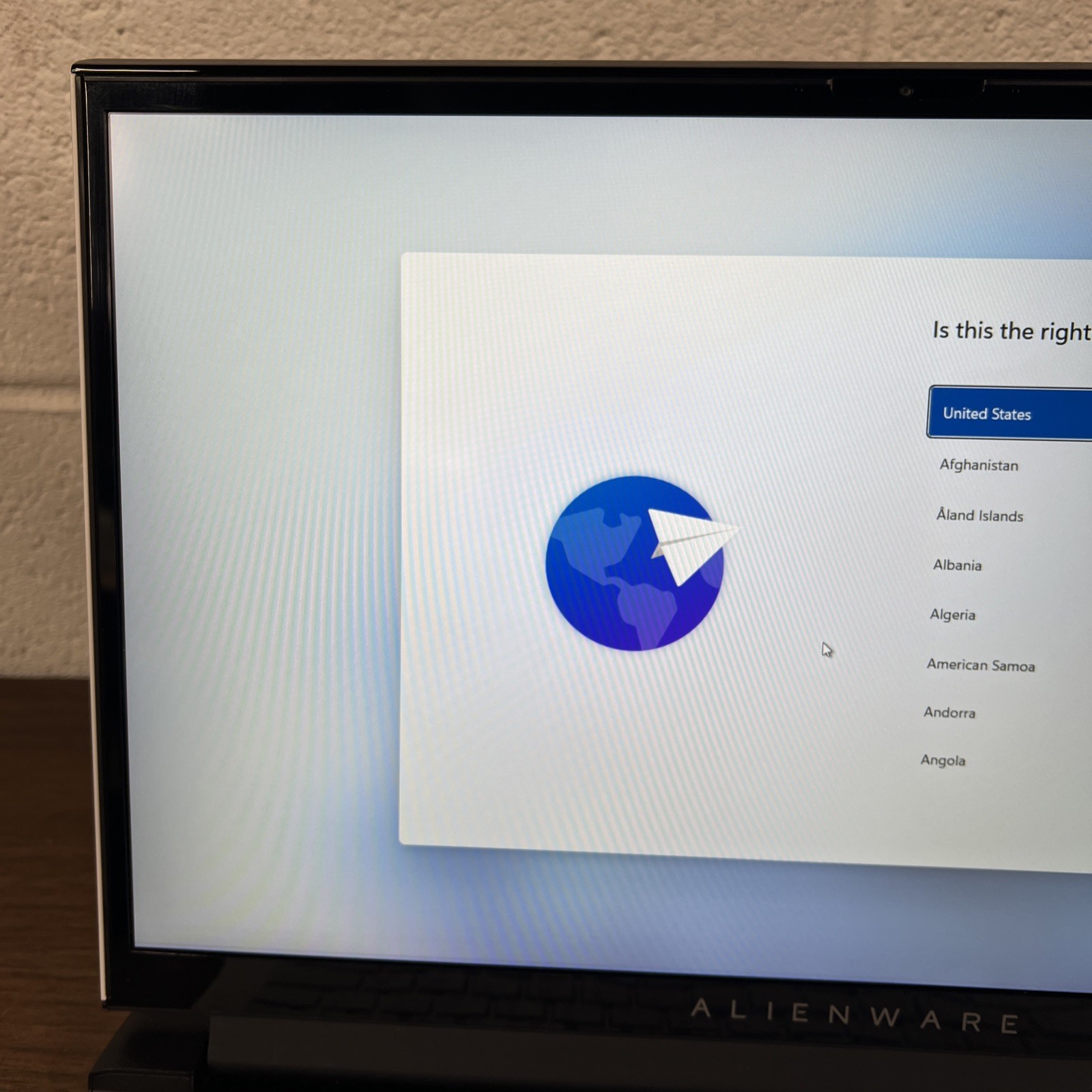 Alienware m17 R3 i7-10750H 32GB RAM 1.4TB SSD 17.3″ FHD 300Hz RTX 2080 SUPER