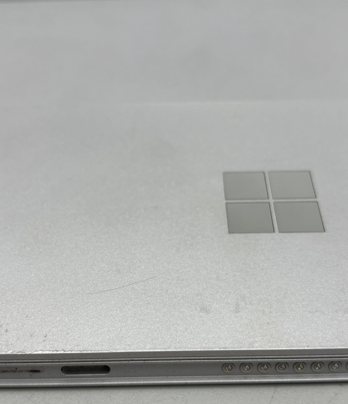 Microsoft Surface Go 2 1927 10.5″m3-8100Y 1.1GHz 8GB DDR3 128GB SSD Silver B-/S3