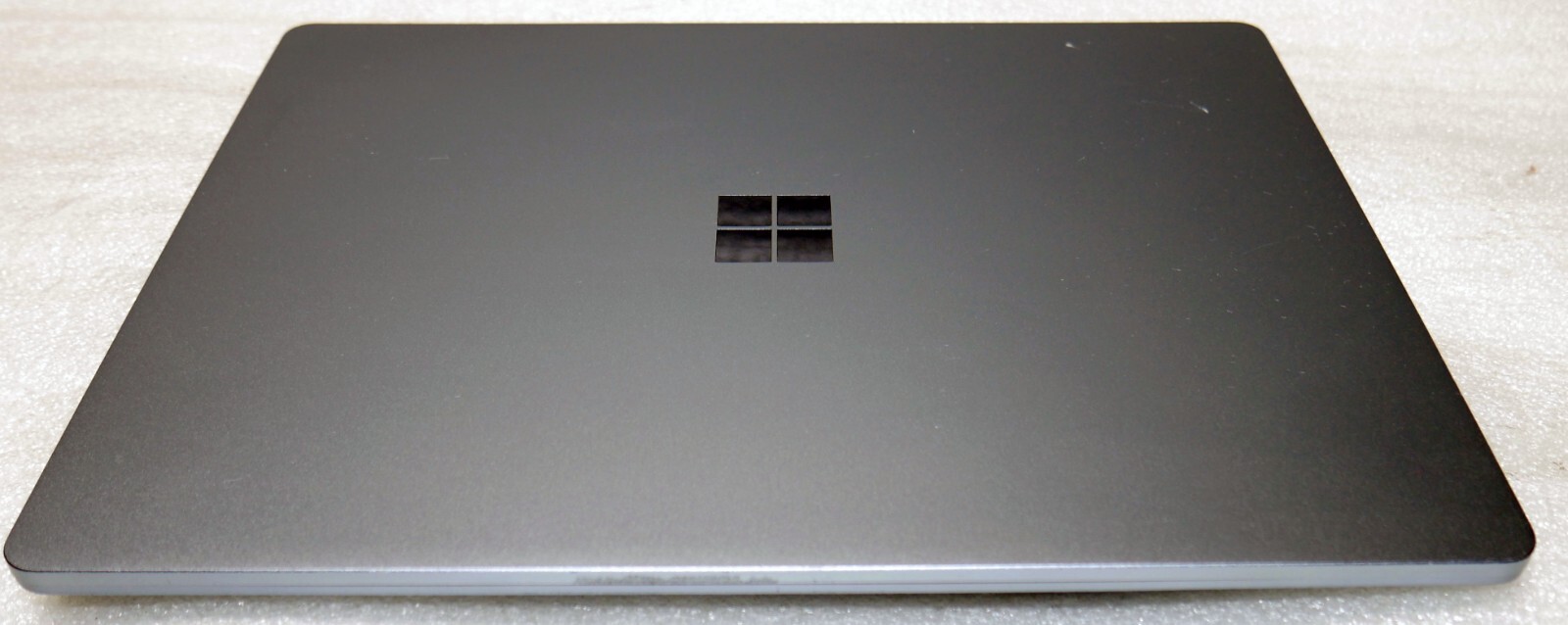 Microsoft Surface Laptop Go 12.3″ Core i5 1.20GHz 8GB RAM 128GB SSD Win 11 Home