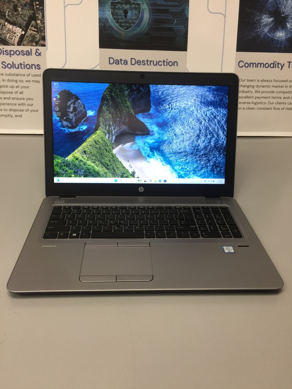 HP Elitebook 850 G3 15.6 Core i7 6th gen 2.60 GHz 8 GB RAM 256 GB SSD