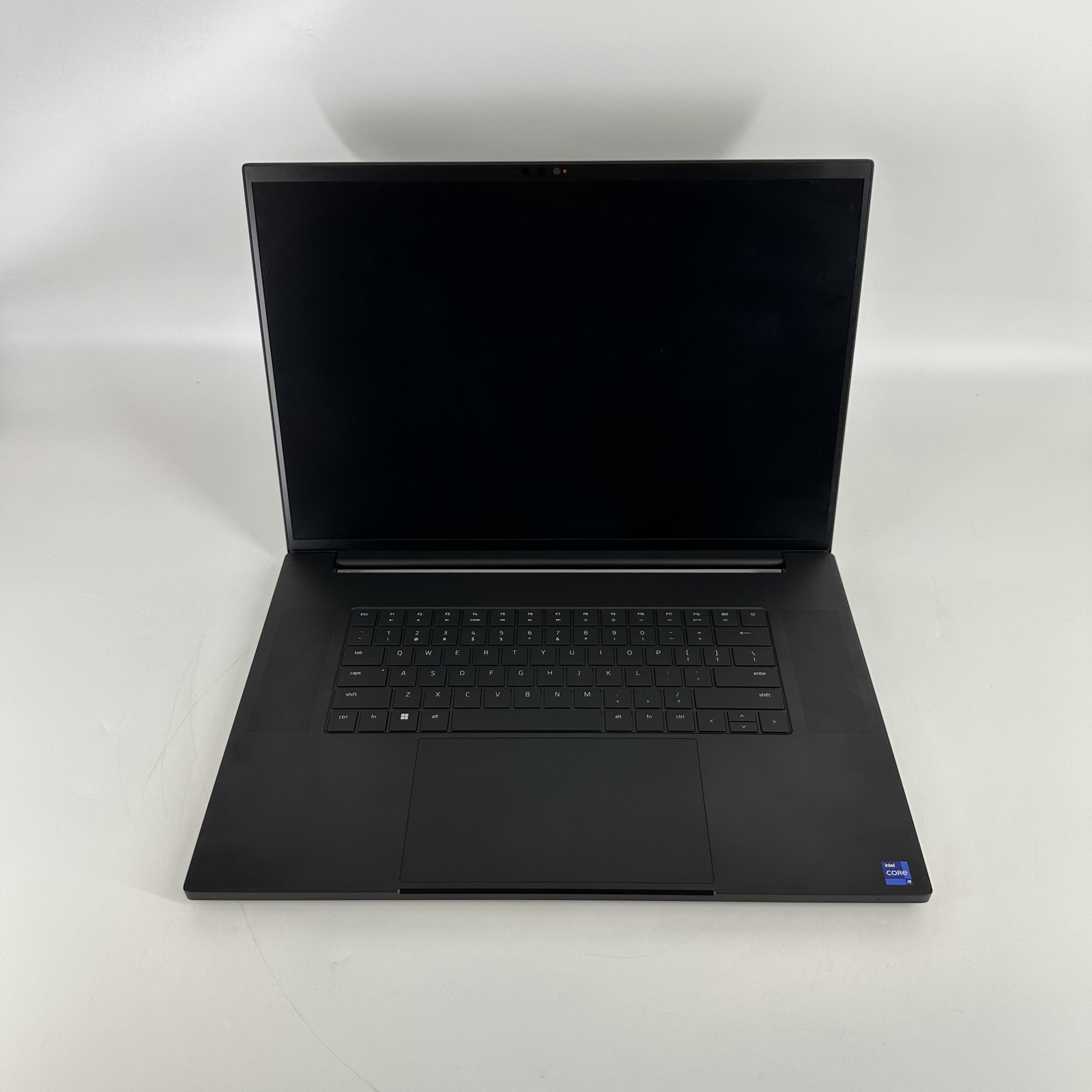 Razer Blade 18 240Hz QHD+ 2.2 GHz i9-14900HX 96GB 2TB/1TB RTX 4080 Excellent