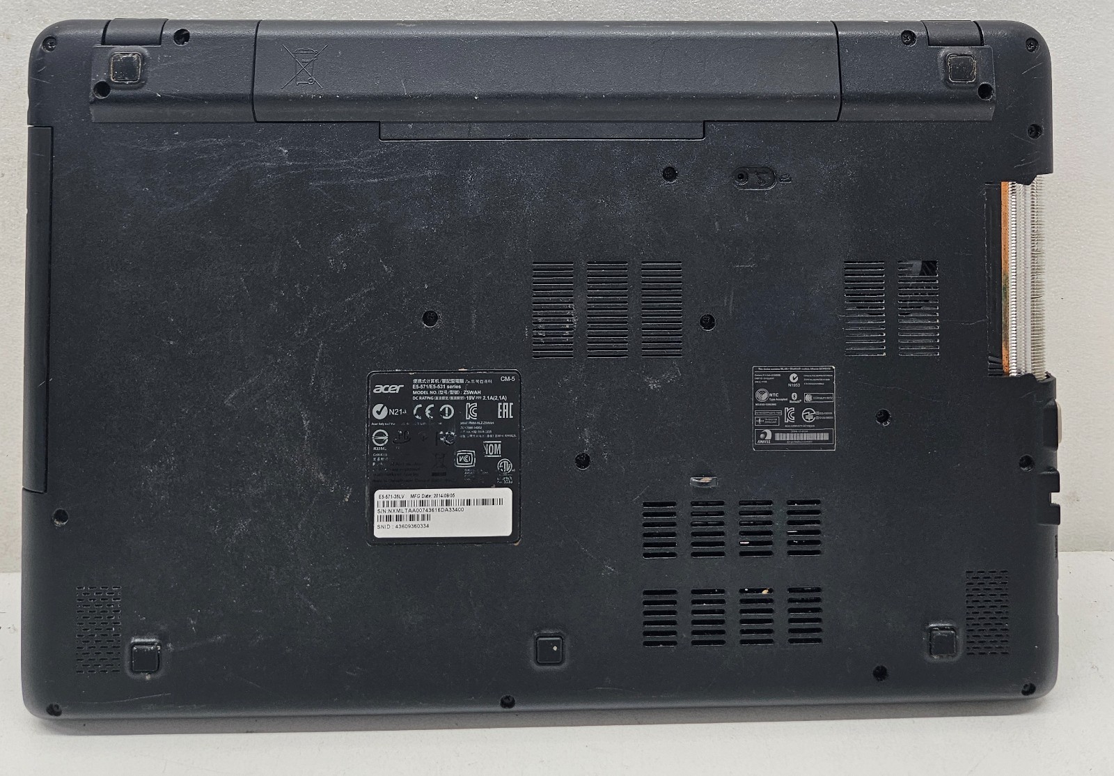 Acer Aspire E15 E5-571-35LV Laptop Intel Core i3-4030U 4GB Ram 500GB NO OS (FL)