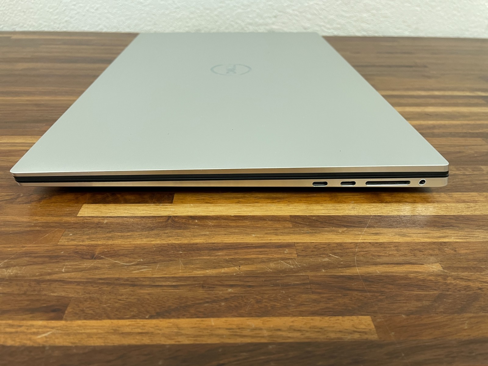 Dell XPS 17 9730 17″ I7-13700H NO RAM/SSD READ!