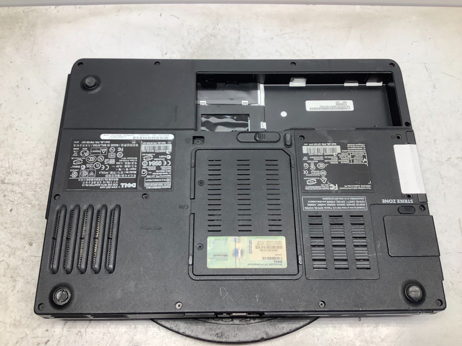 Dell Inspiron 1501 AMD Athlon 64 X2 TK-53 1.7GHz 1 GB NO HDD