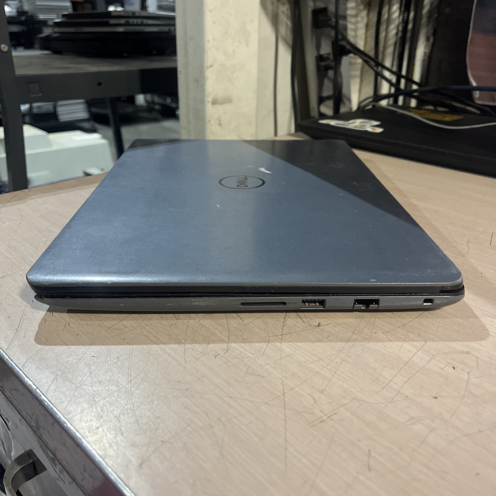 DELL VOSTRO P77F INTEL CORE I7 8TH GEN 4GB RAM NO HD