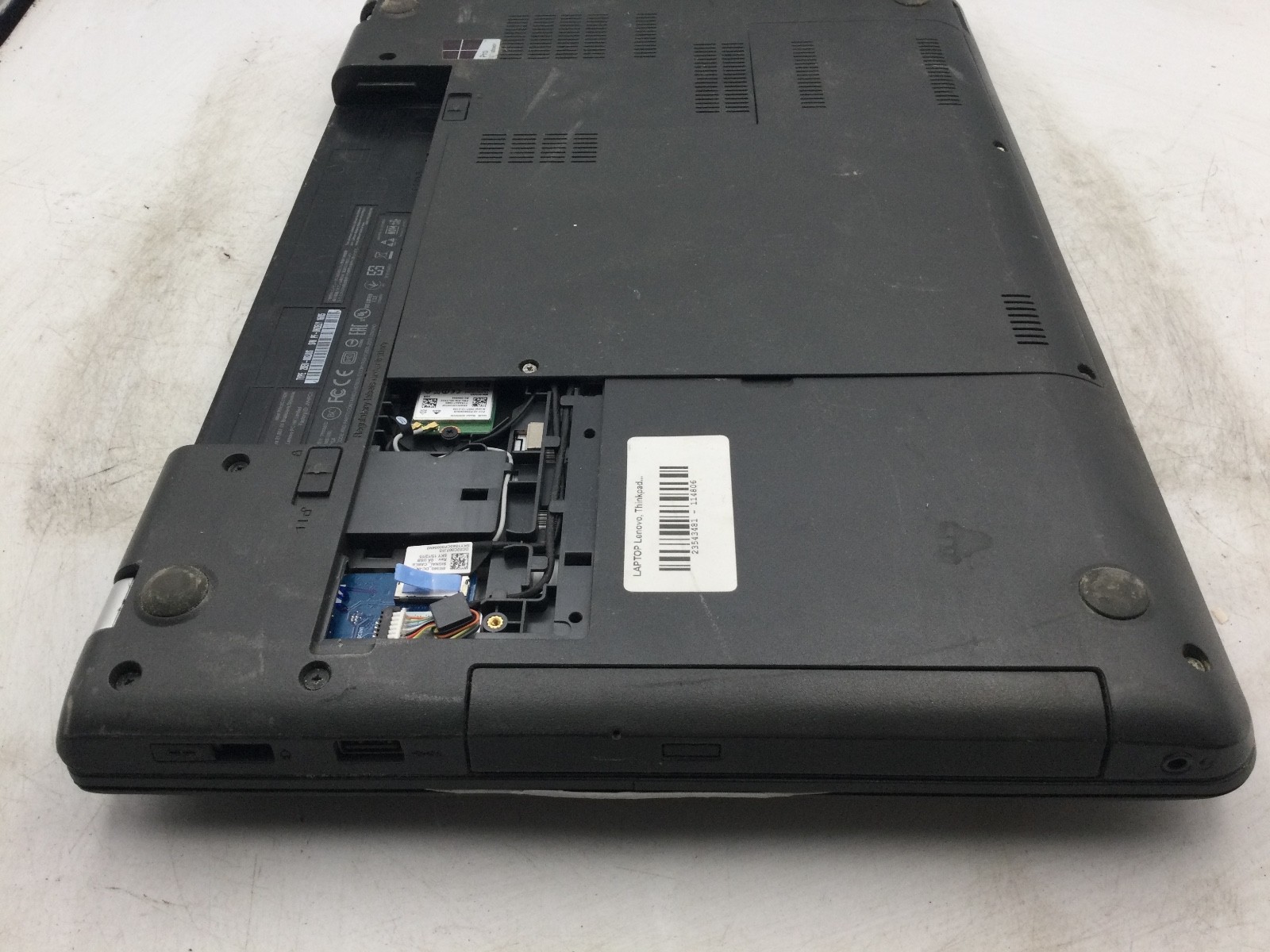 LENOVO THINKPAD E560 – FOR PARTS – INTEL CORE I5 – NO RAM – READ DESCRIPTION -BB